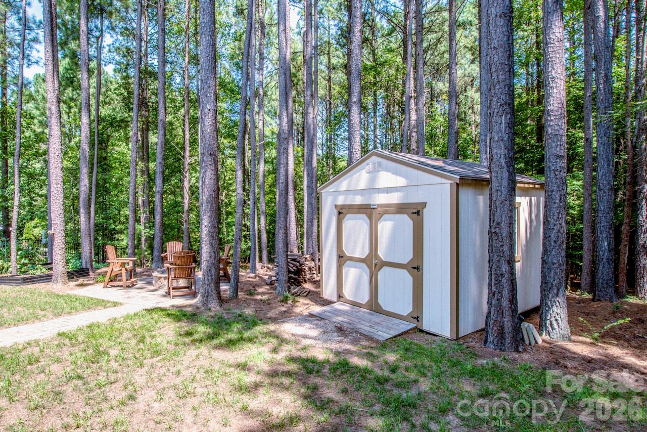 197 Chaska Loop — Troutman