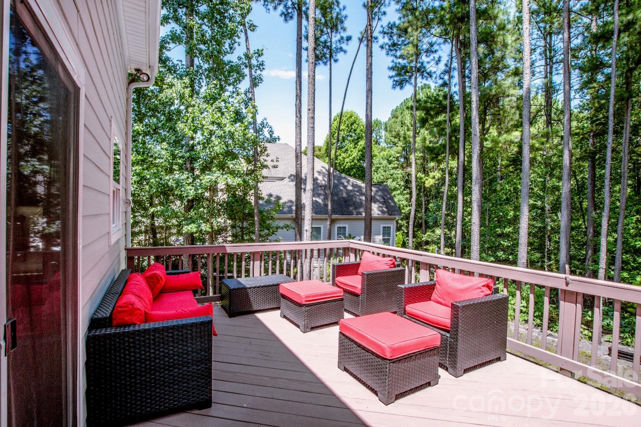 197 Chaska Loop — Troutman