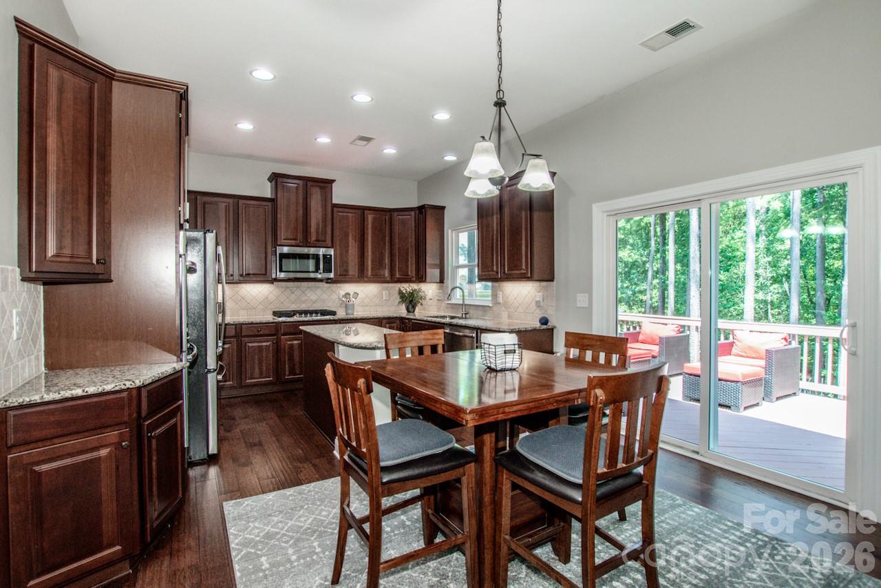 197 Chaska Loop — Troutman