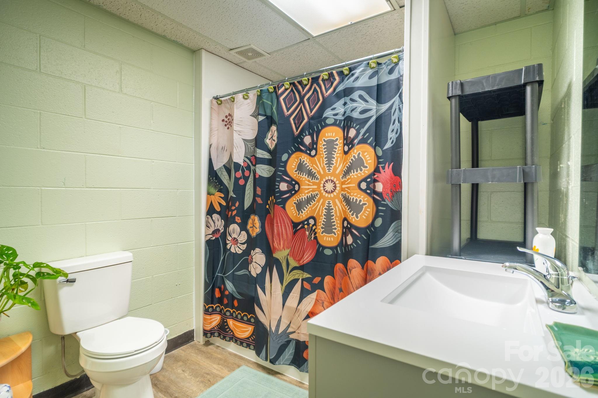 236 Textile Avenue — Spindale
