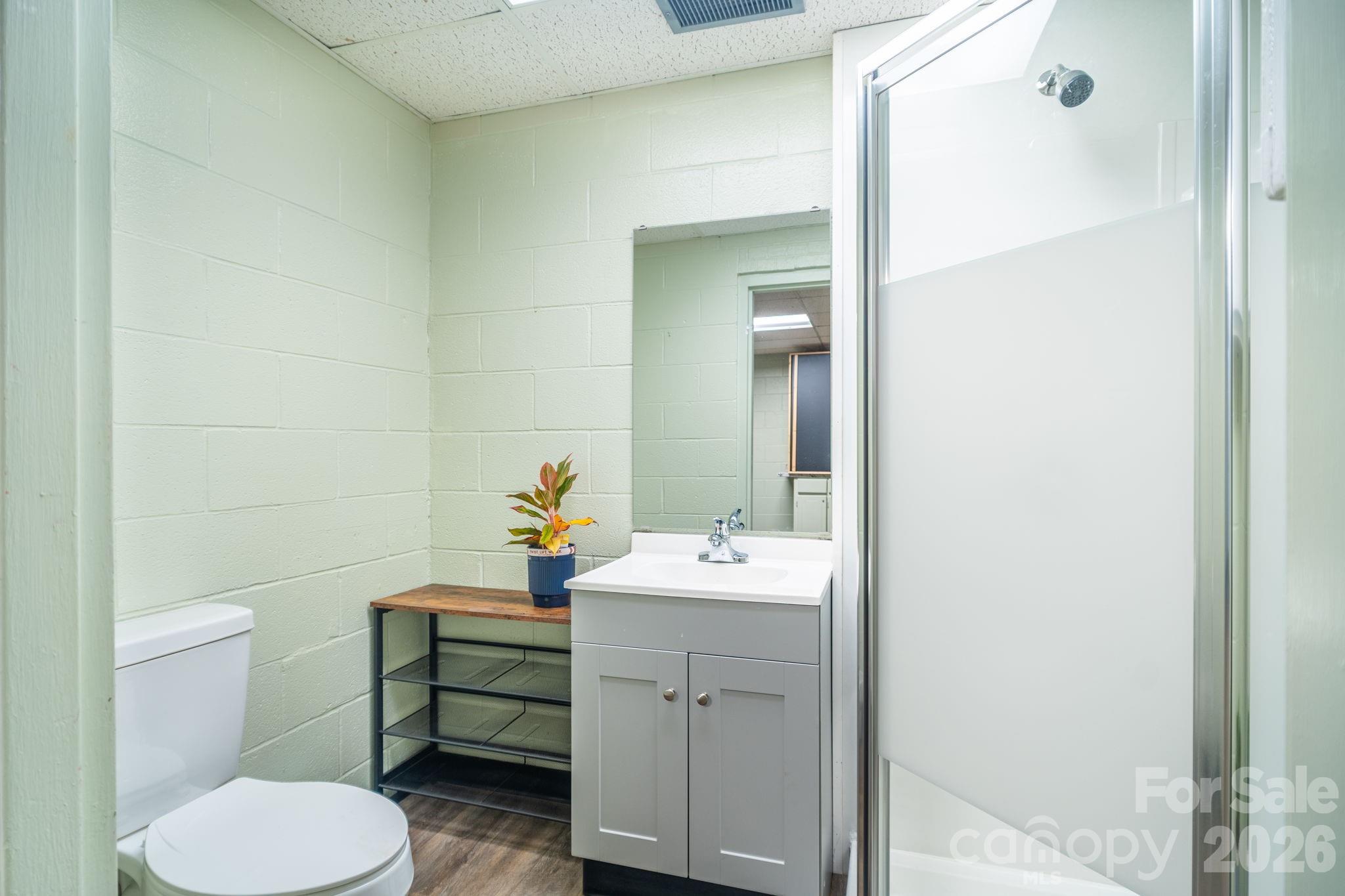 236 Textile Avenue — Spindale
