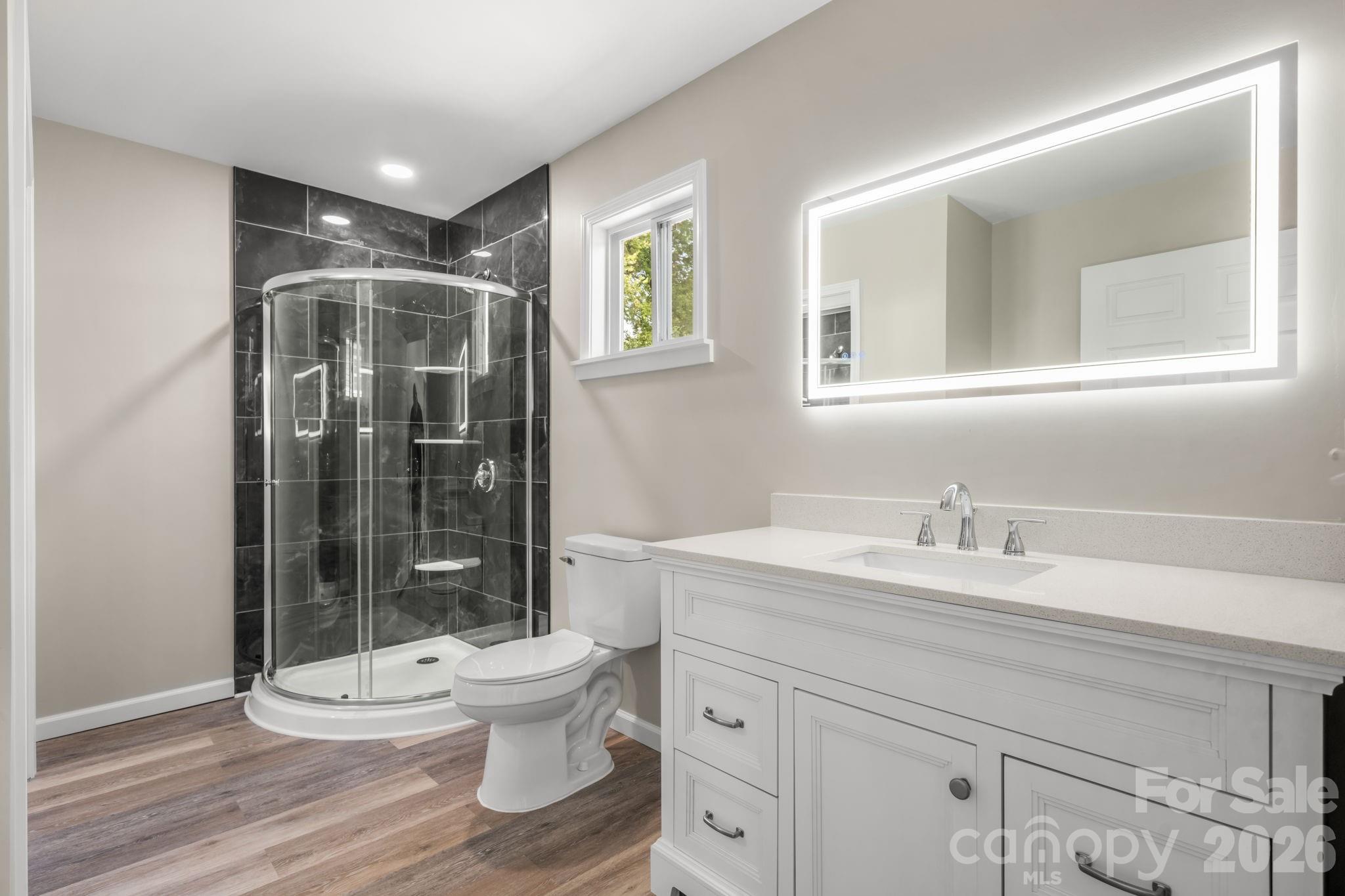 242 8th Avenue Drive SW — Hickory