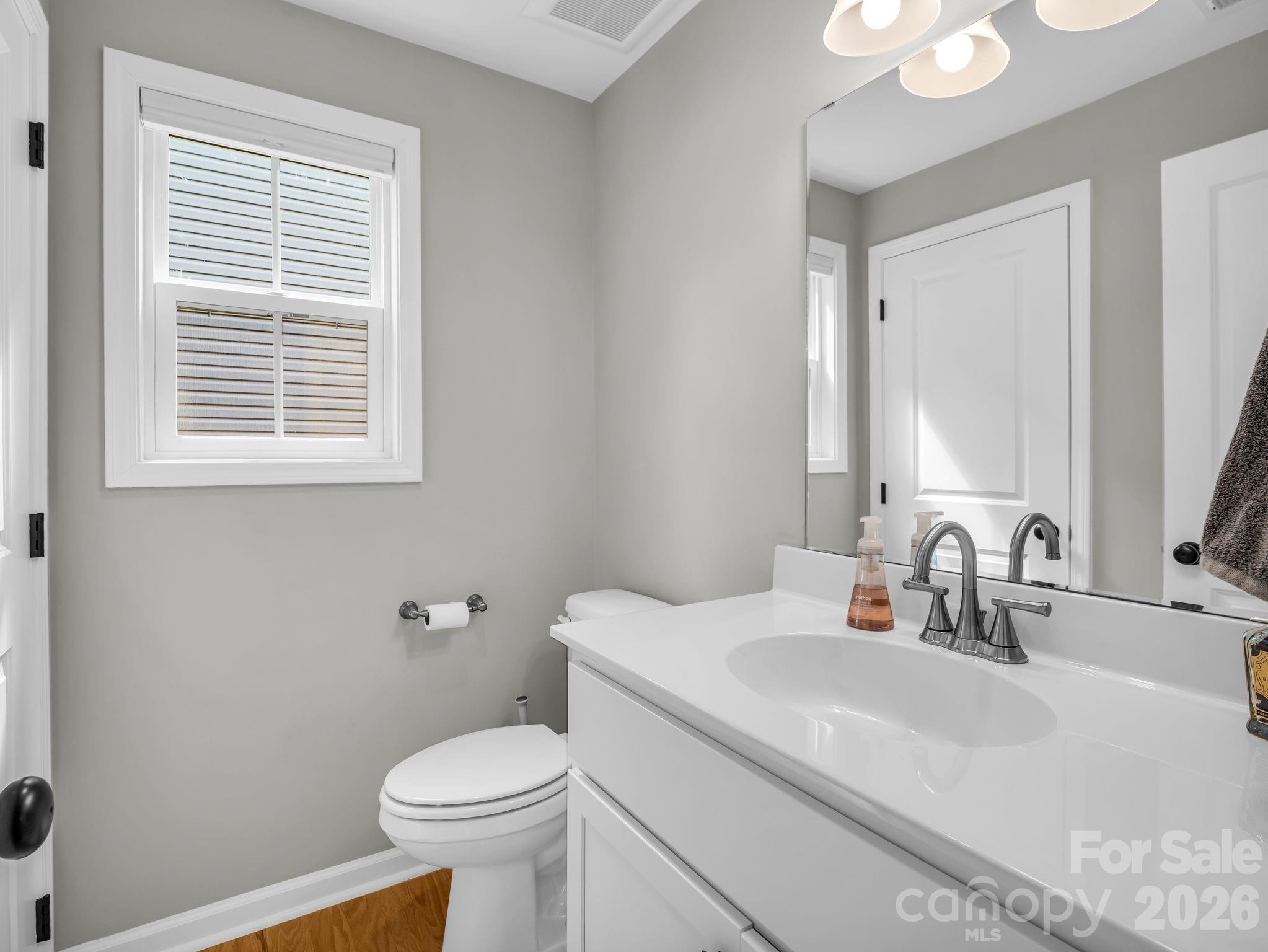 27 Busbee View Road — Asheville