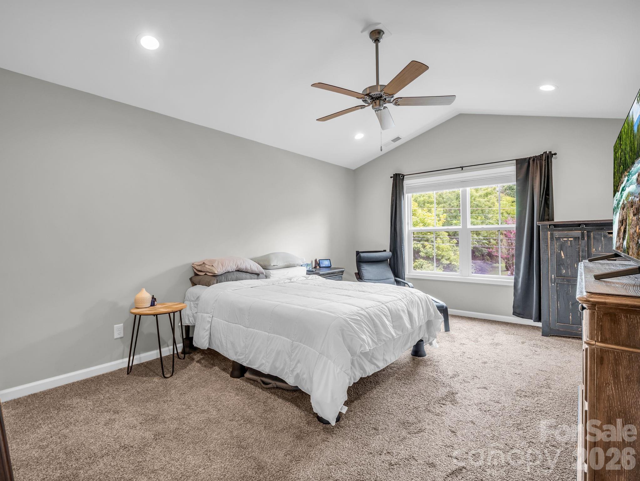 27 Busbee View Road — Asheville