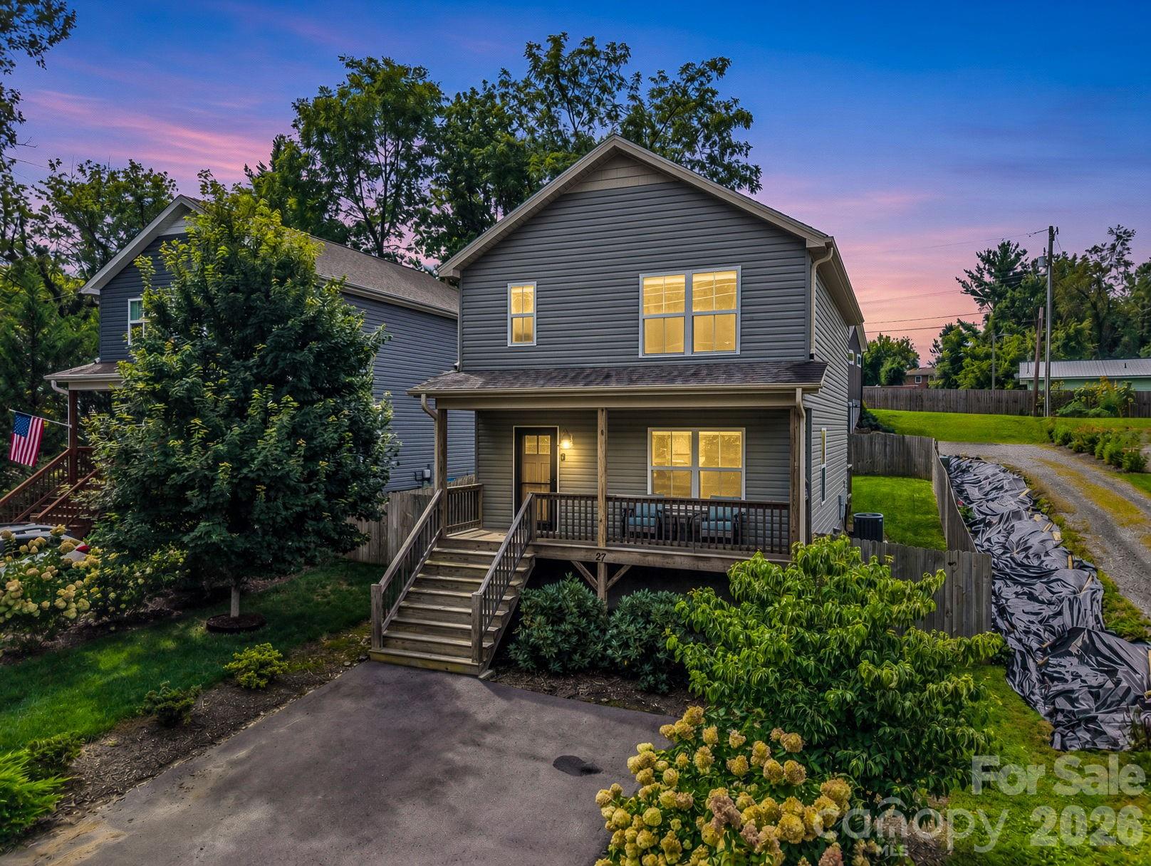 27 Busbee View Road — Asheville