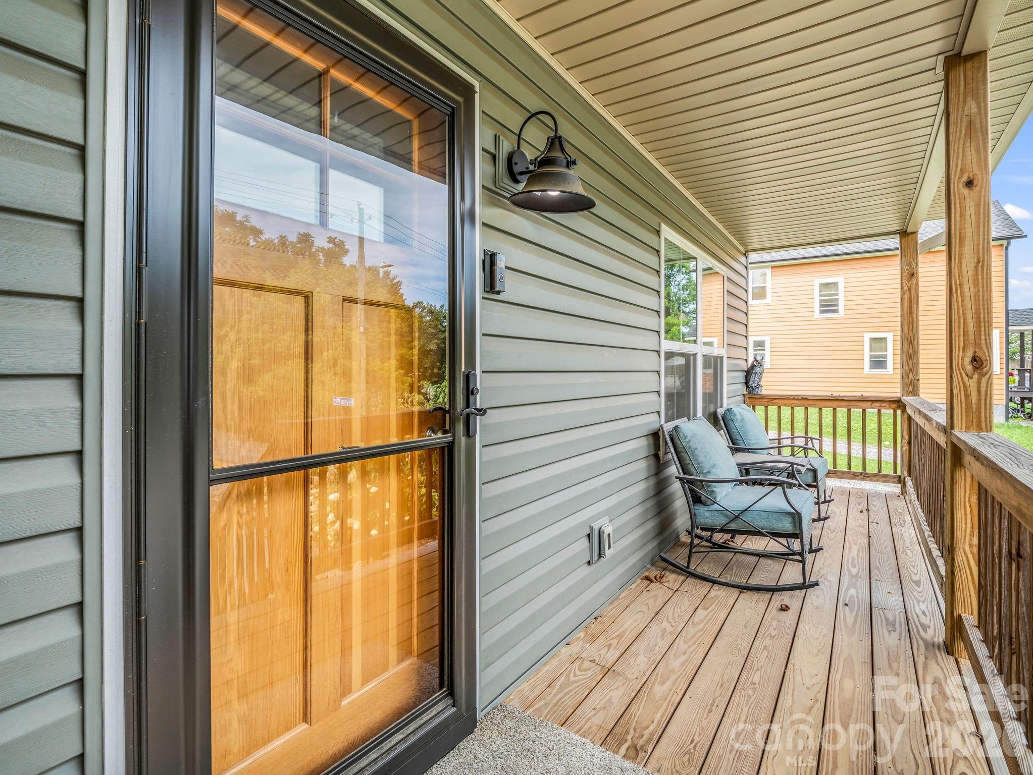 27 Busbee View Road — Asheville