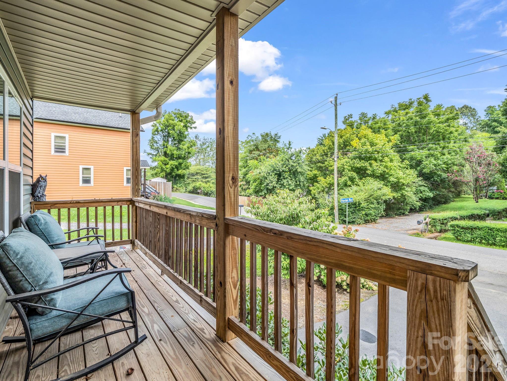 27 Busbee View Road — Asheville
