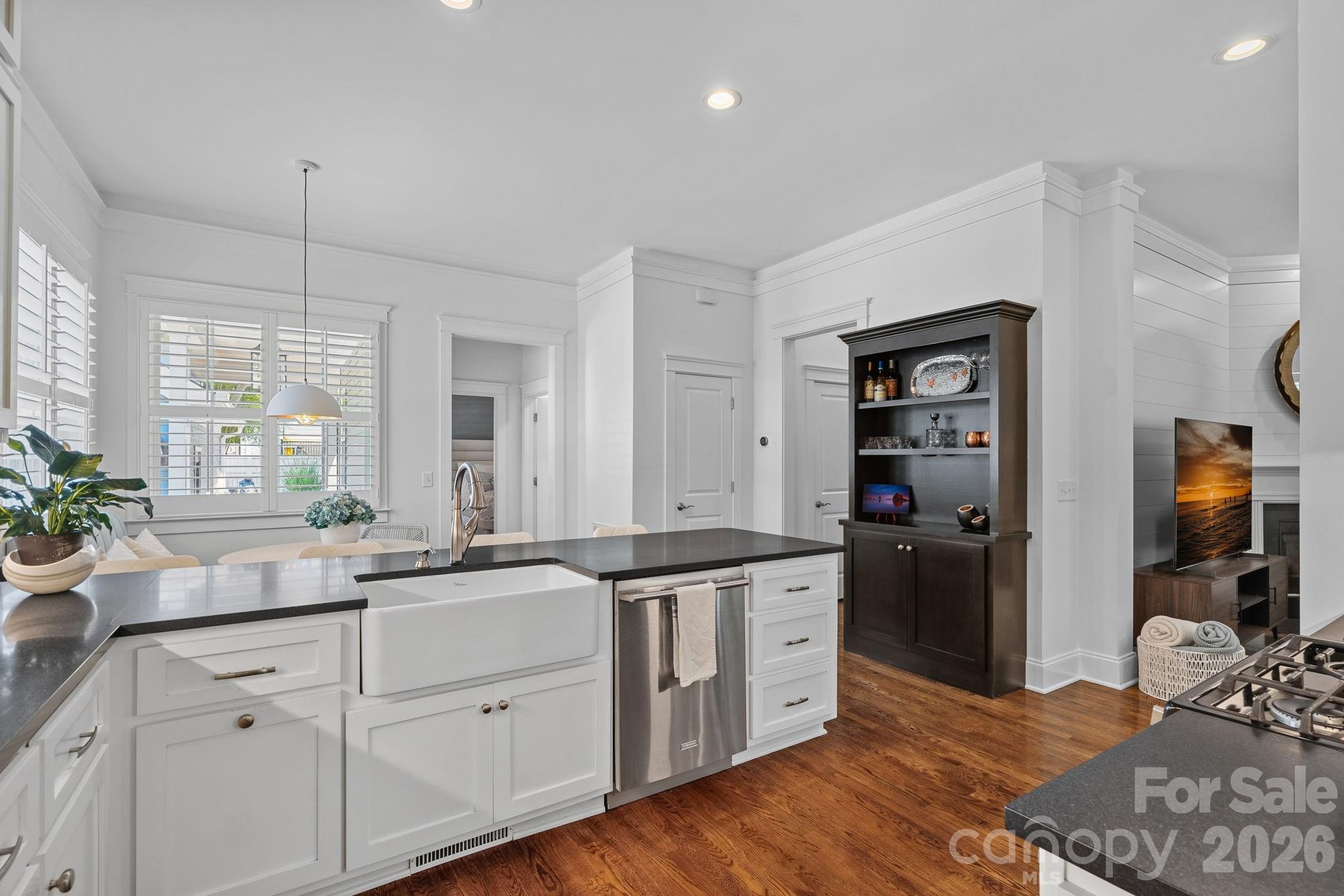 17434 Invermere Avenue — Huntersville