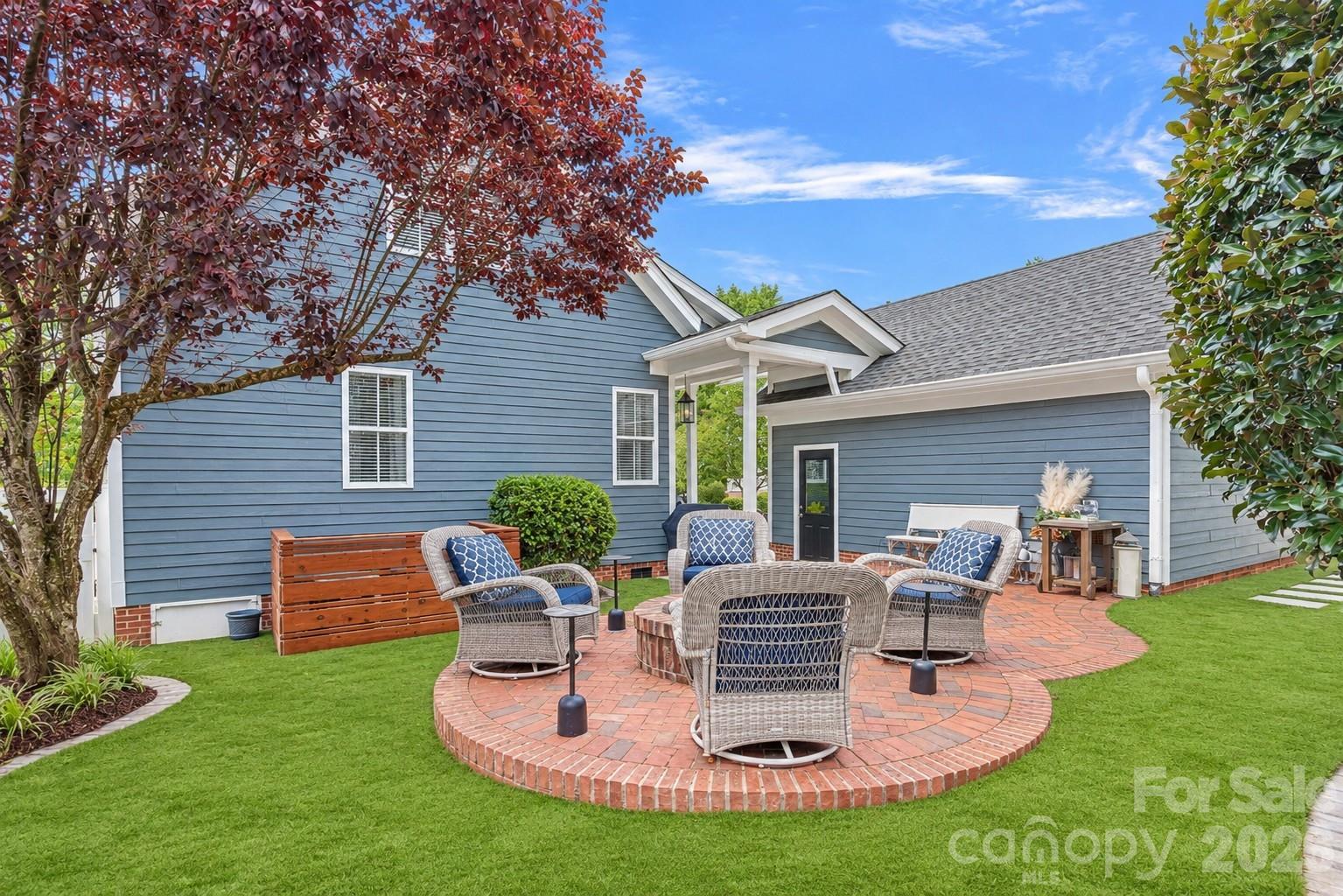 17434 Invermere Avenue — Huntersville