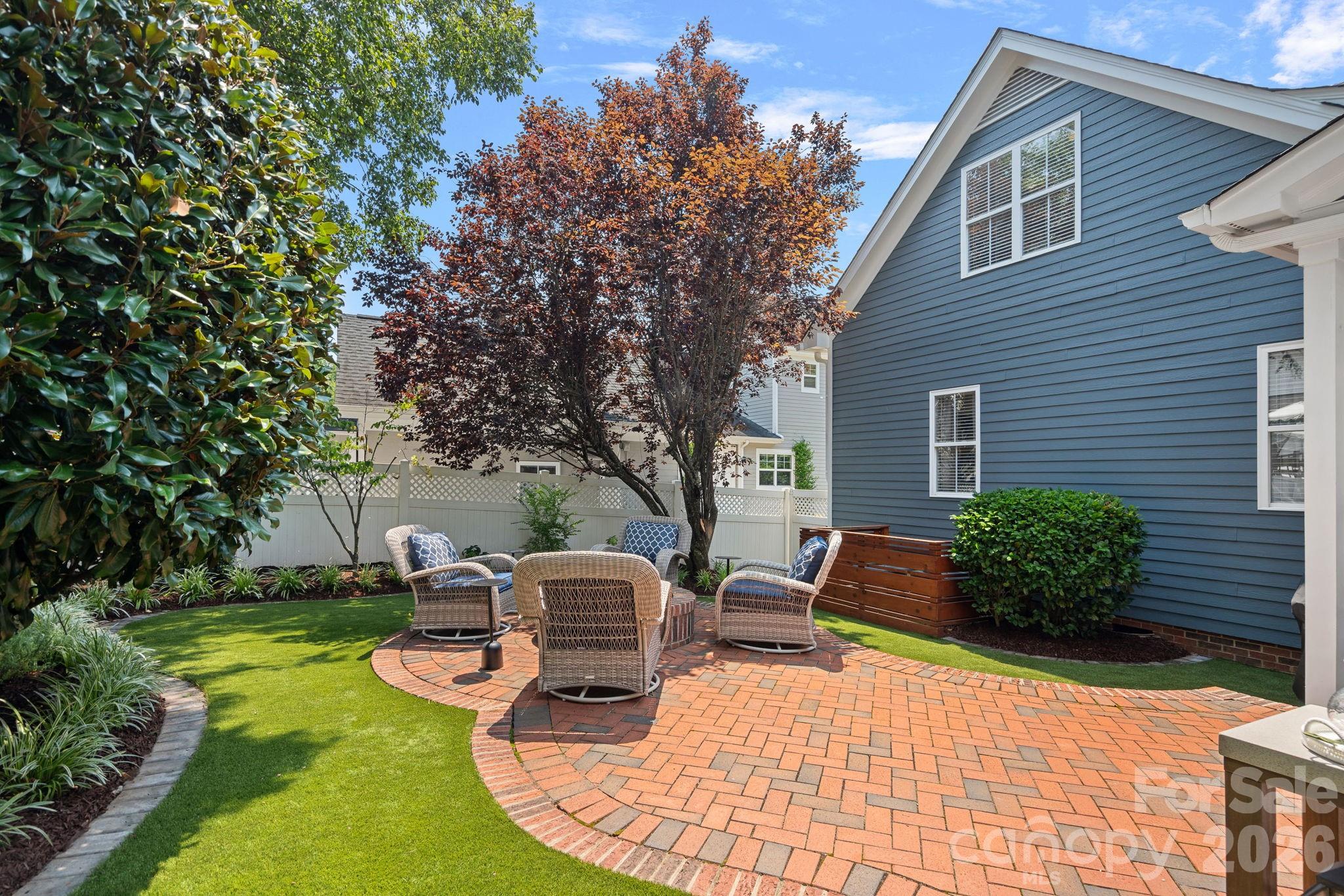 17434 Invermere Avenue — Huntersville