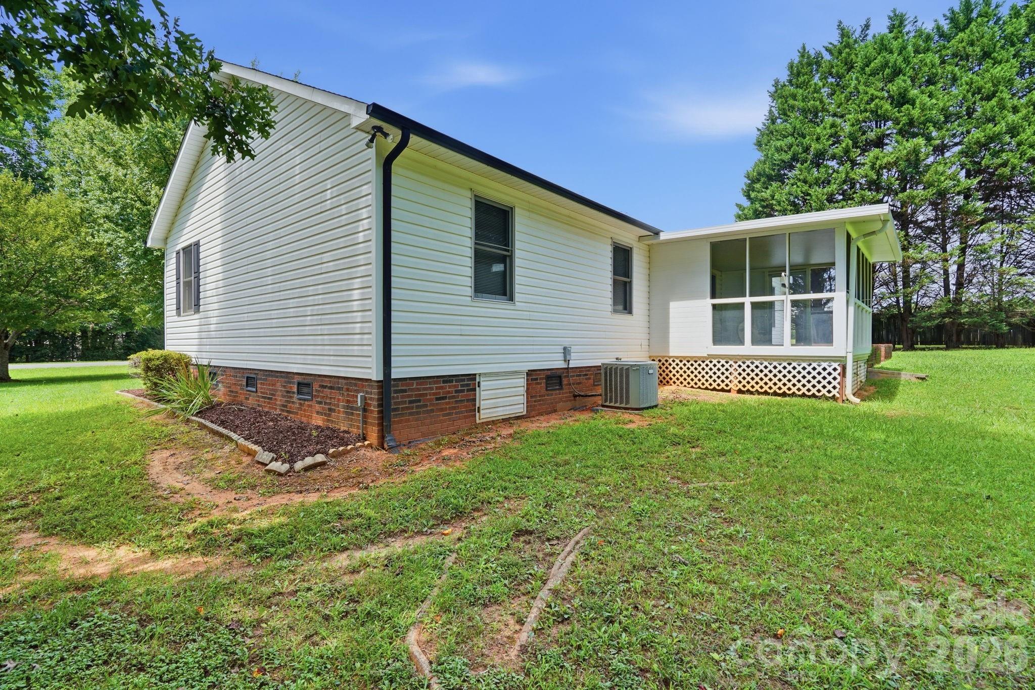 135 Byers Road — Troutman
