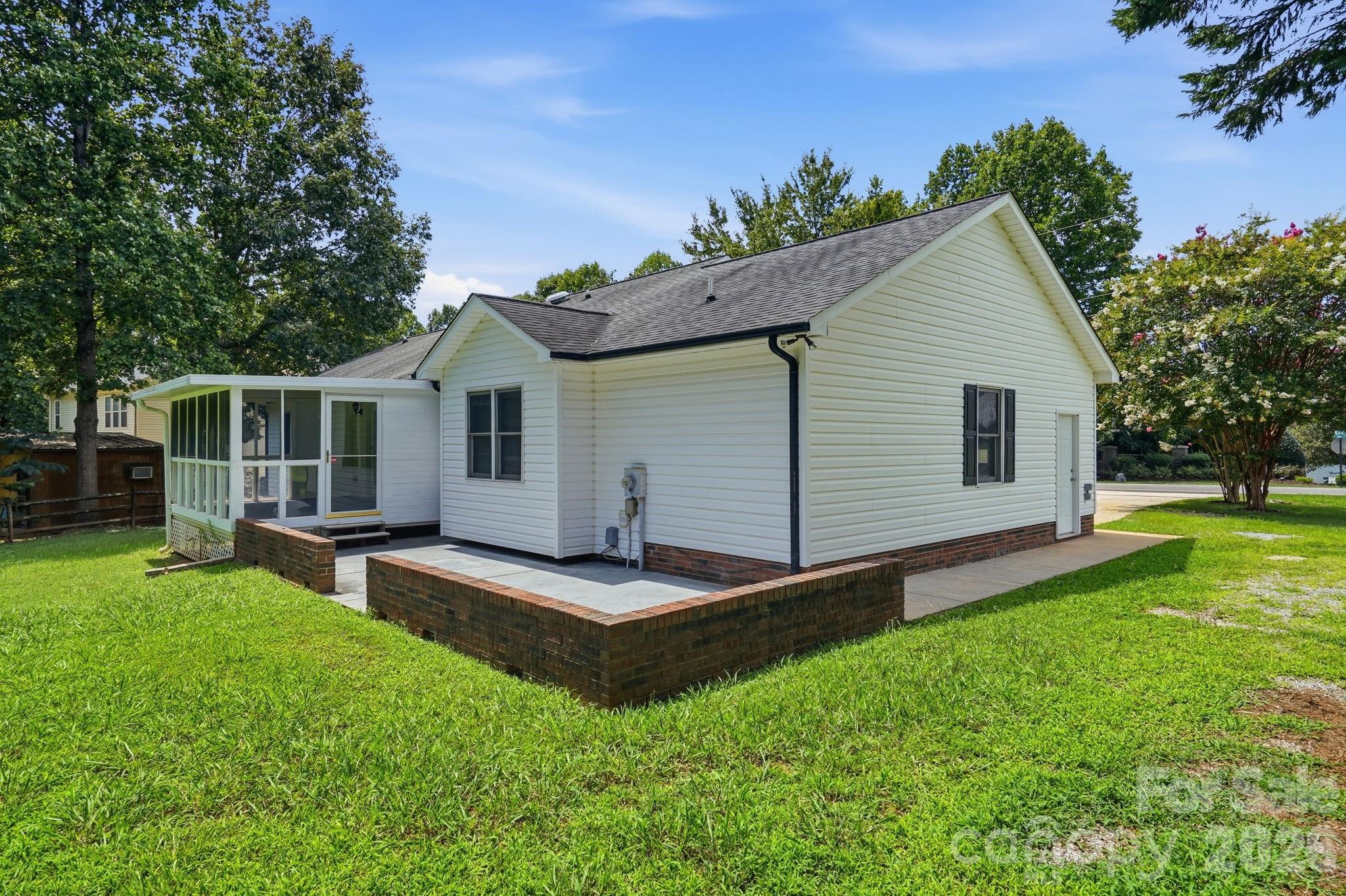 135 Byers Road — Troutman