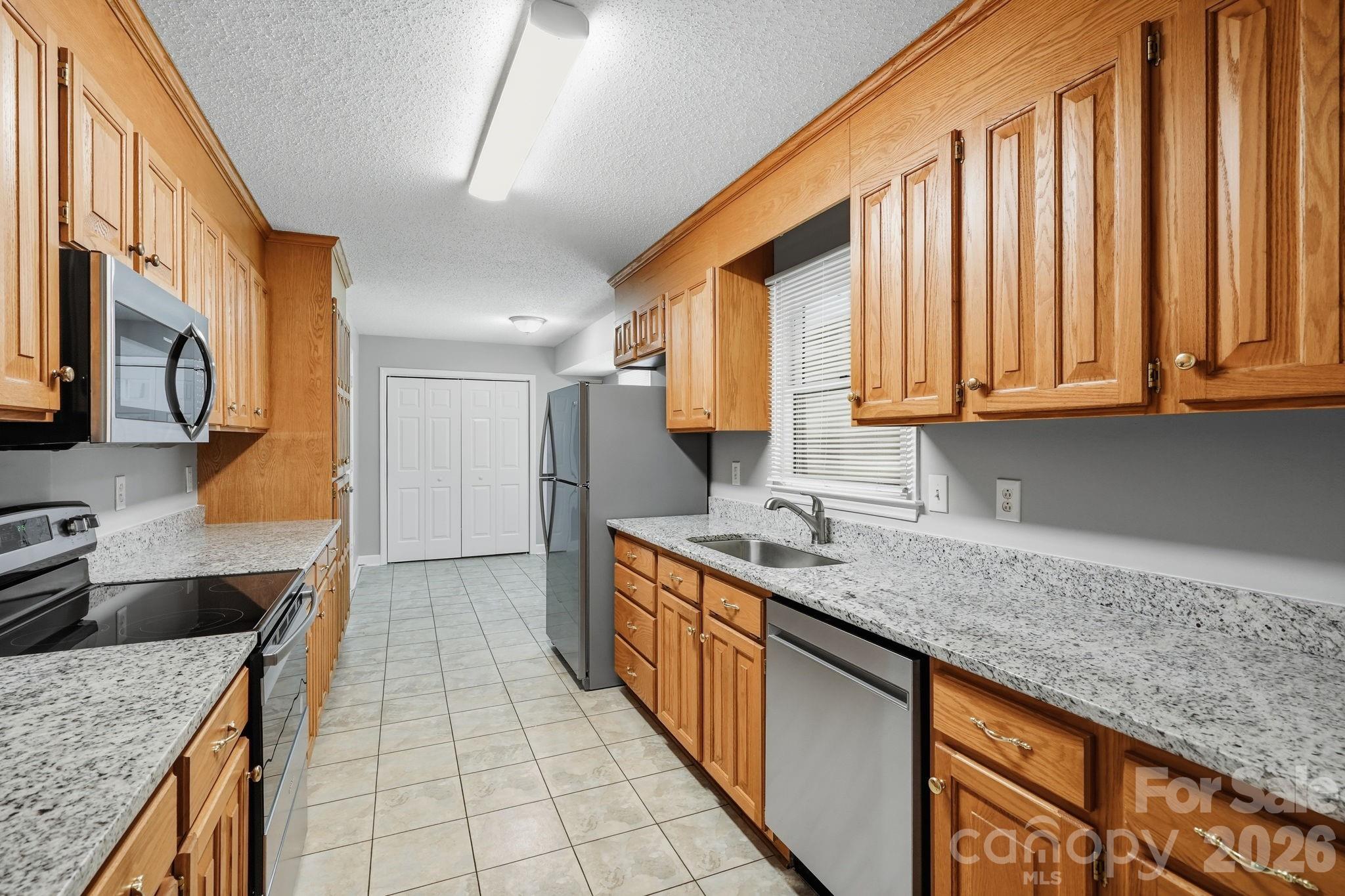 135 Byers Road — Troutman