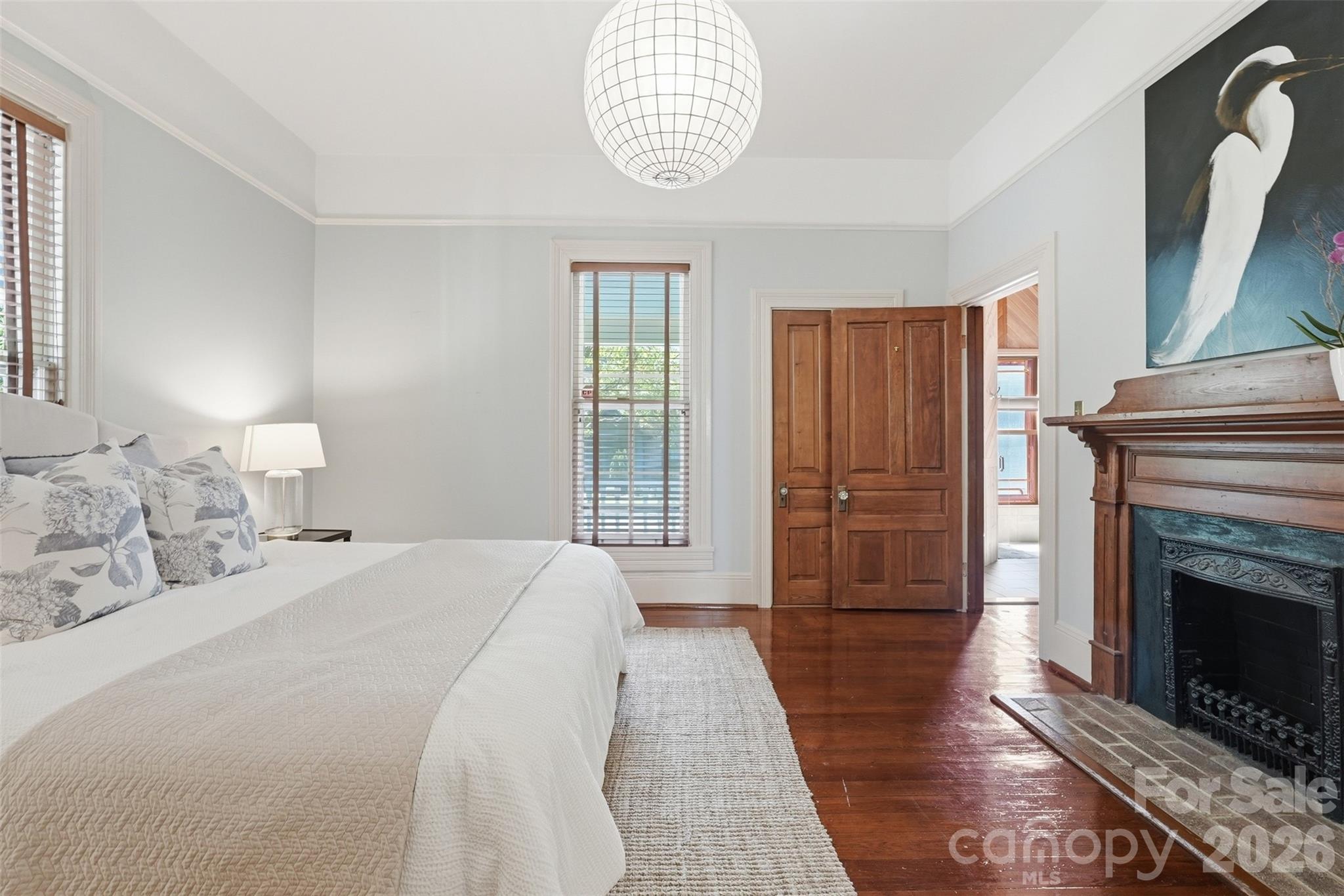 728 Lexington Avenue — Charlotte