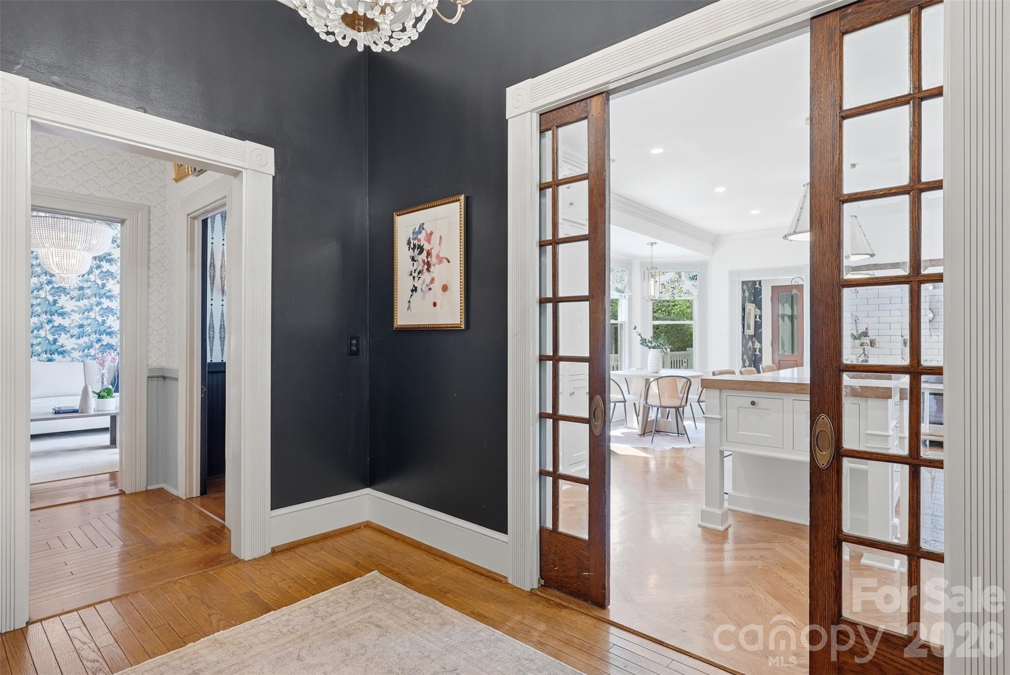 728 Lexington Avenue — Charlotte