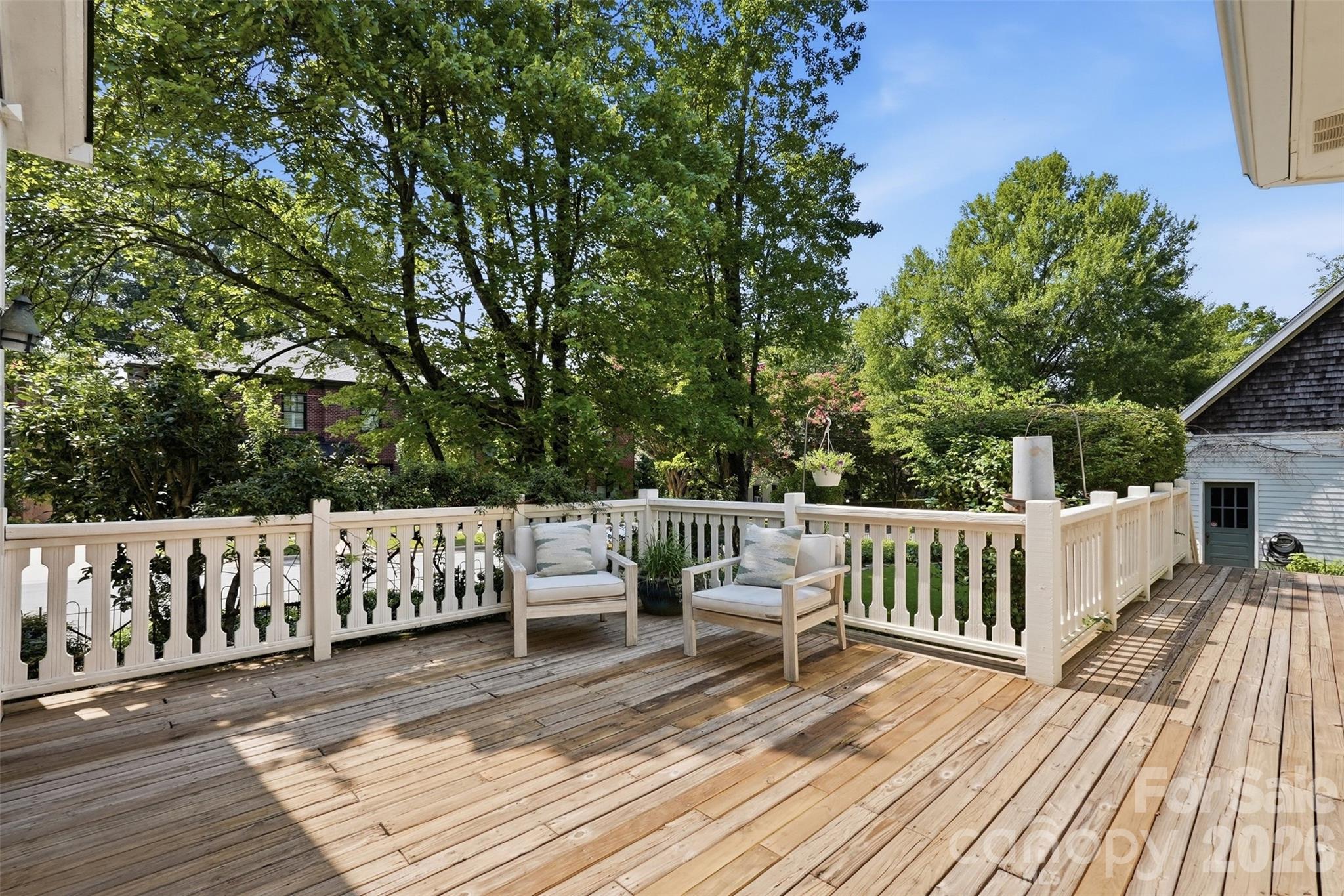 728 Lexington Avenue — Charlotte