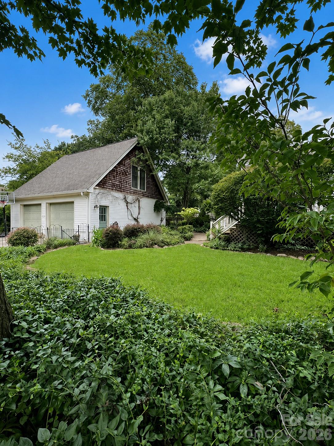 728 Lexington Avenue — Charlotte
