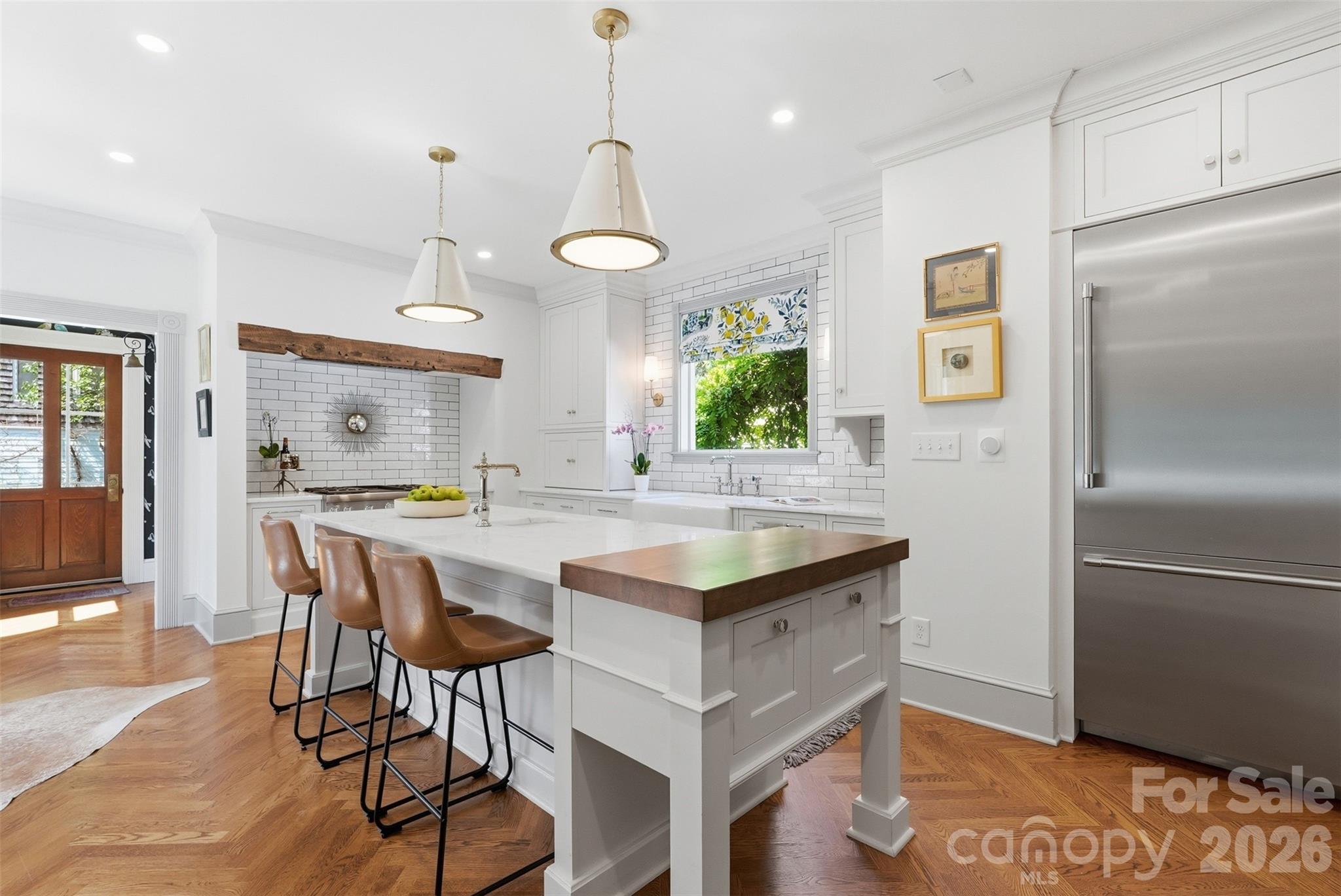 728 Lexington Avenue — Charlotte