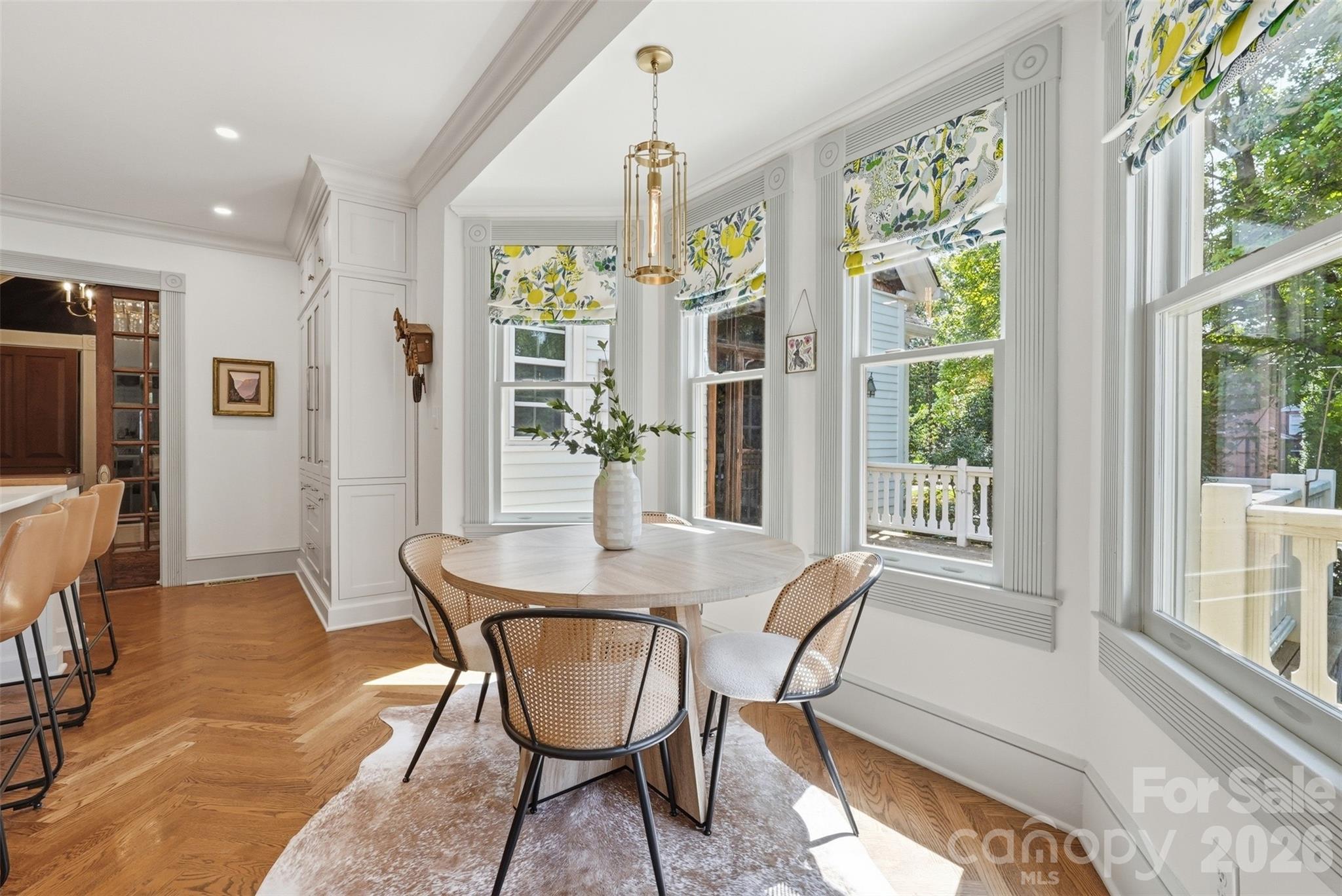 728 Lexington Avenue — Charlotte