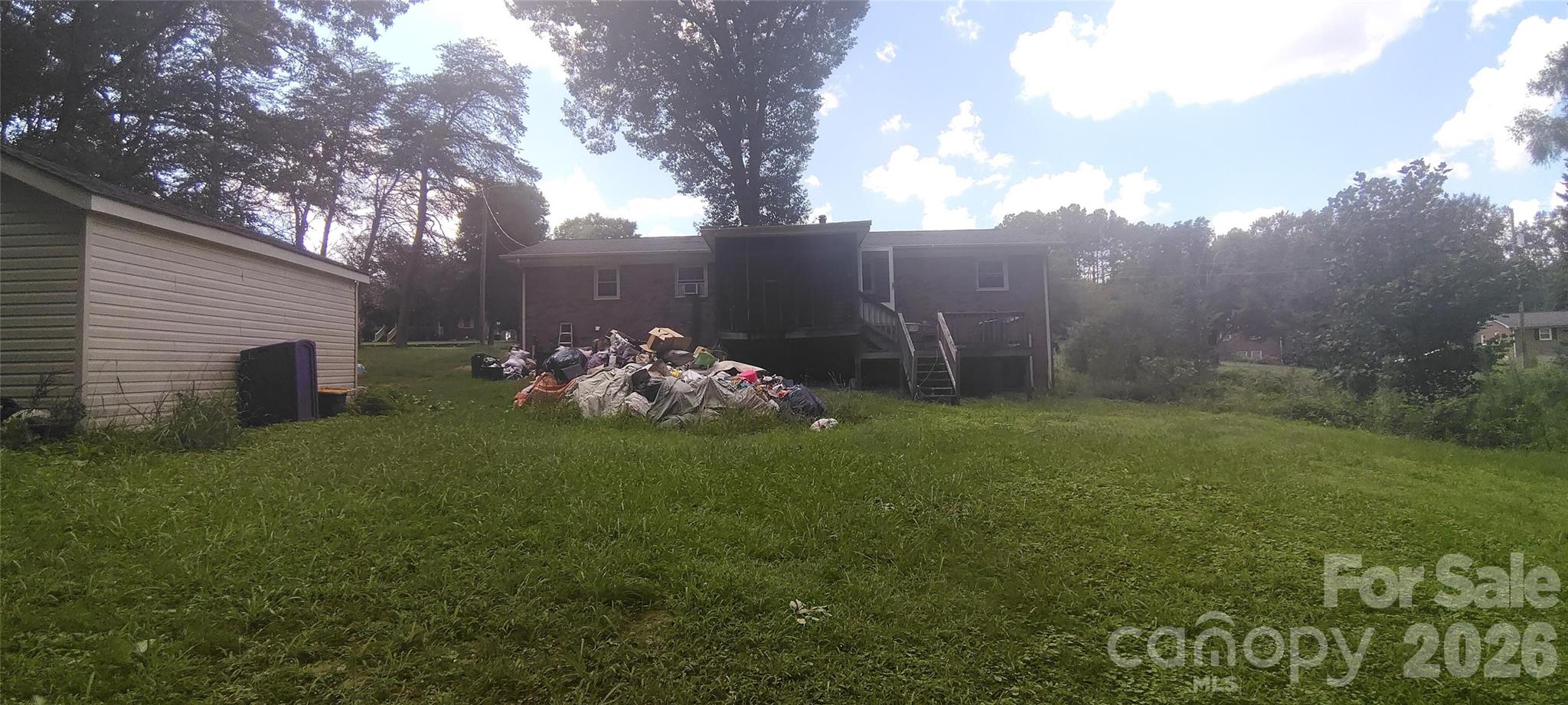 522 Lee Drive — Shelby