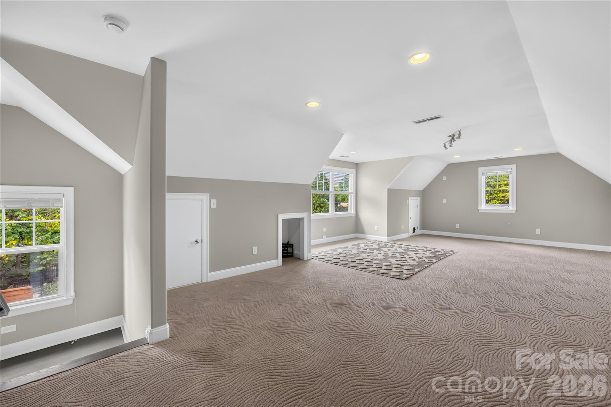 129 Aqua Drive — Mooresville