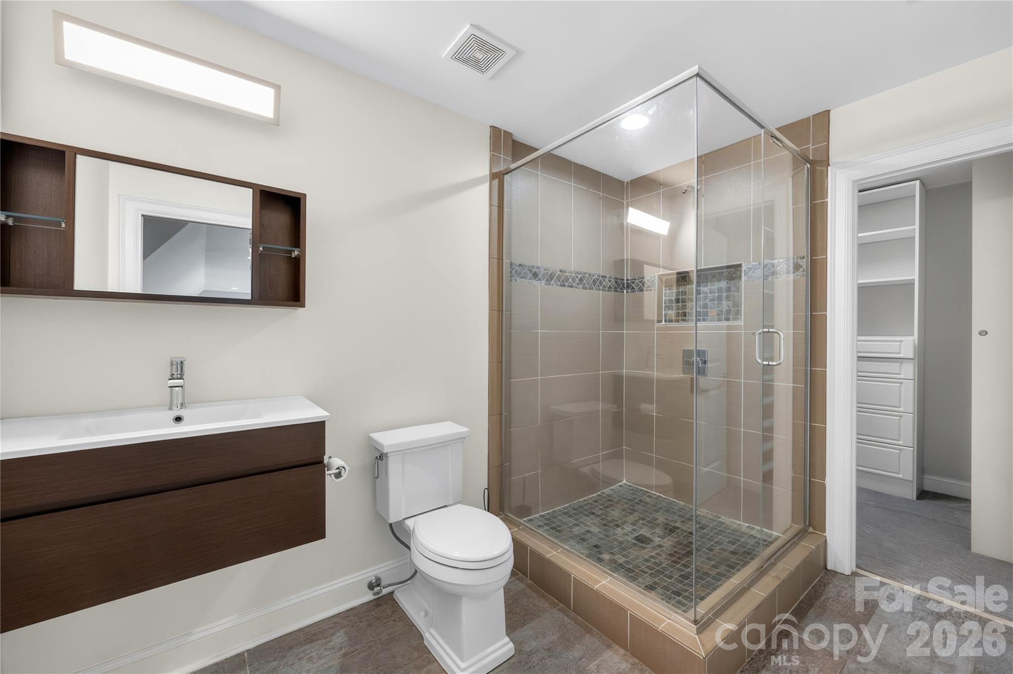 129 Aqua Drive — Mooresville