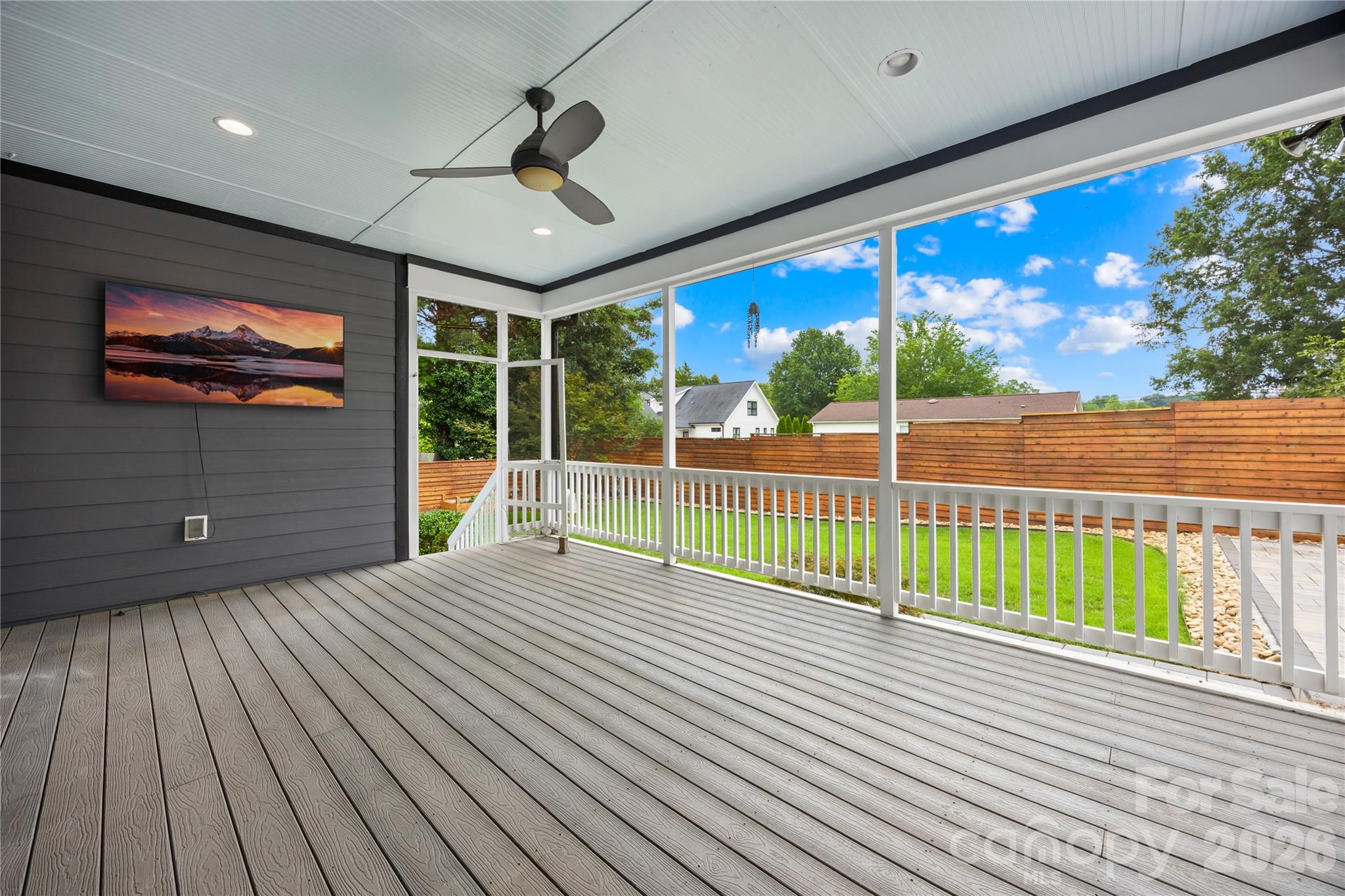 129 Aqua Drive — Mooresville