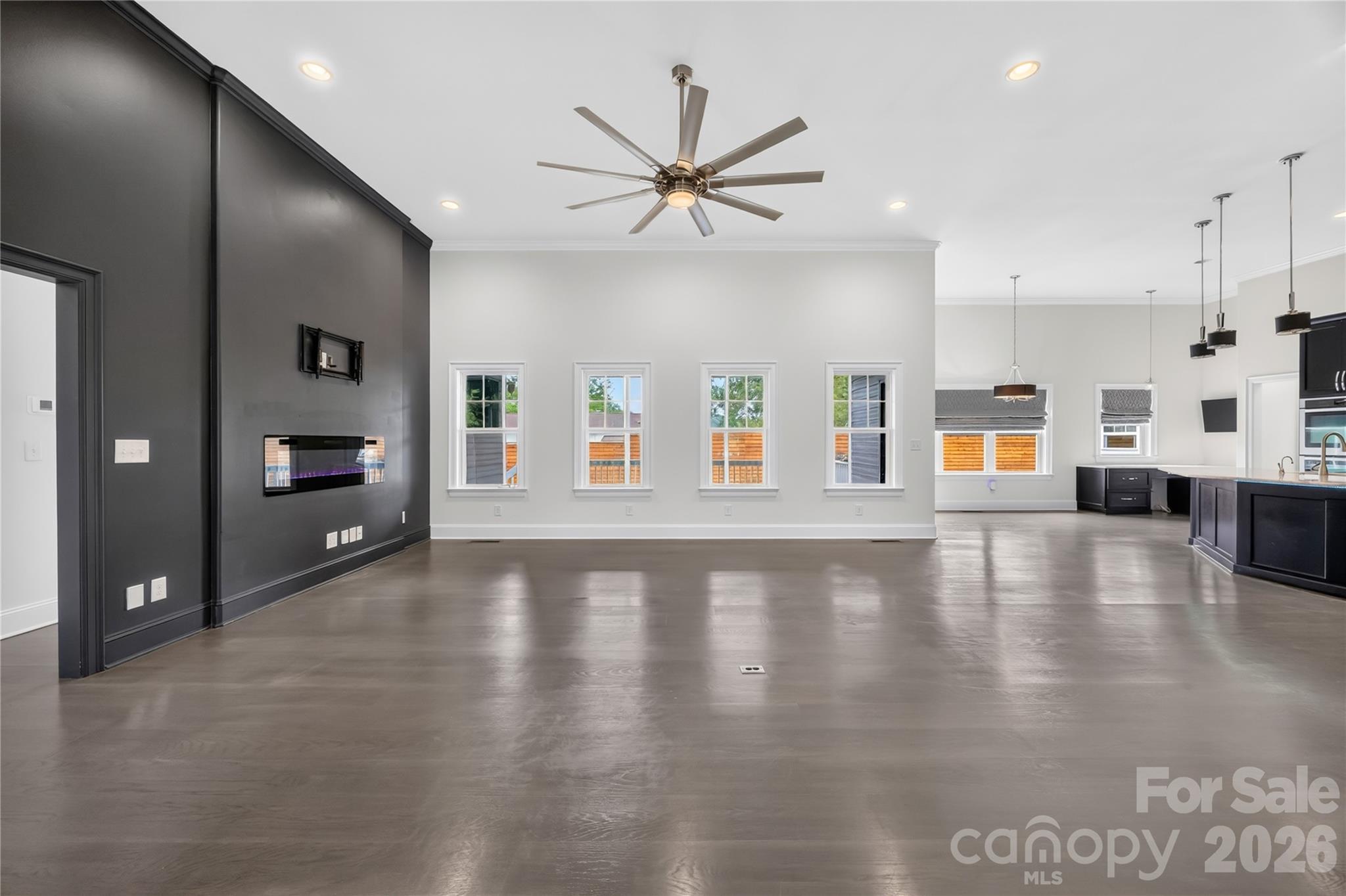 129 Aqua Drive — Mooresville