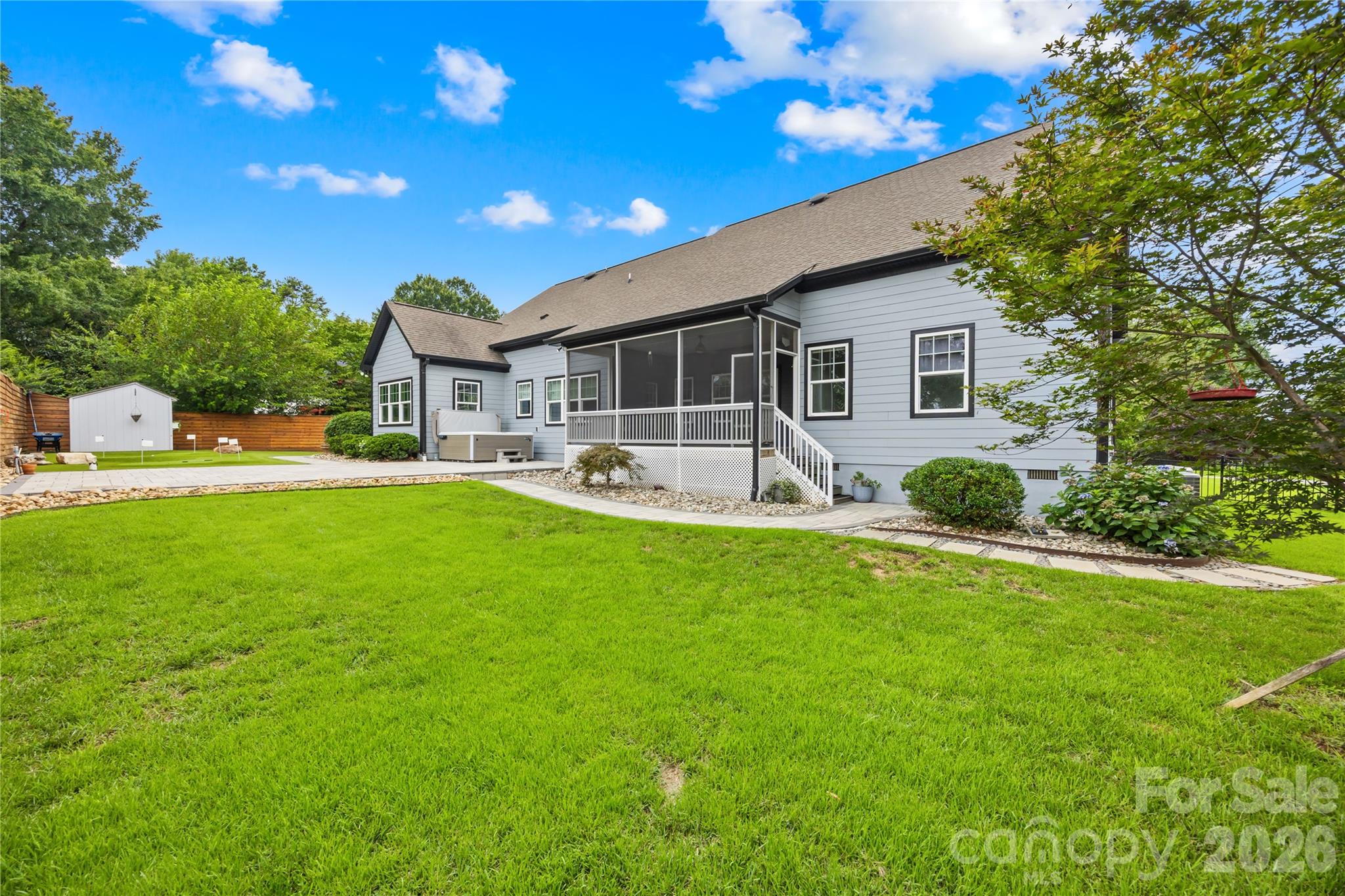 129 Aqua Drive — Mooresville