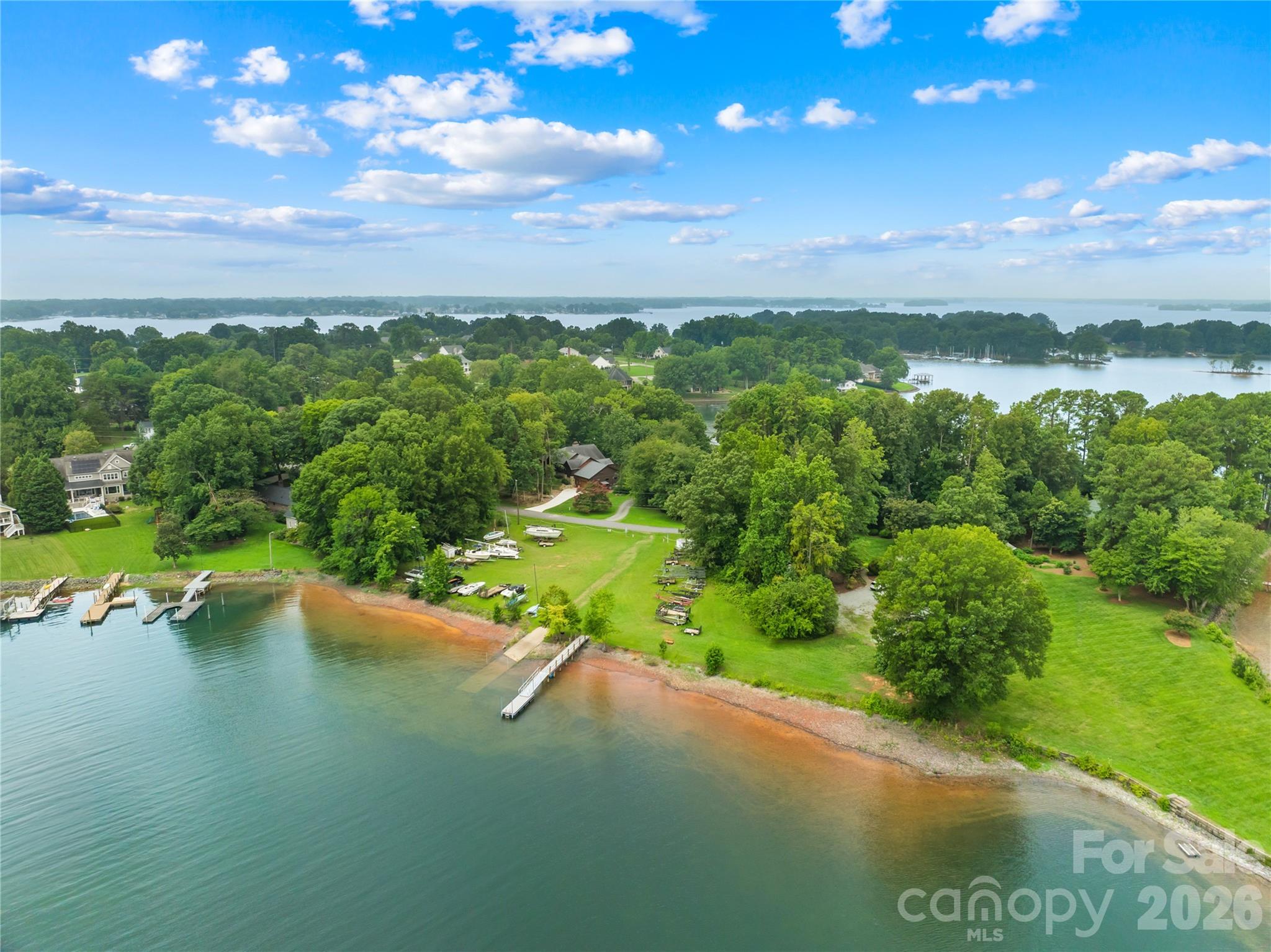 129 Aqua Drive — Mooresville