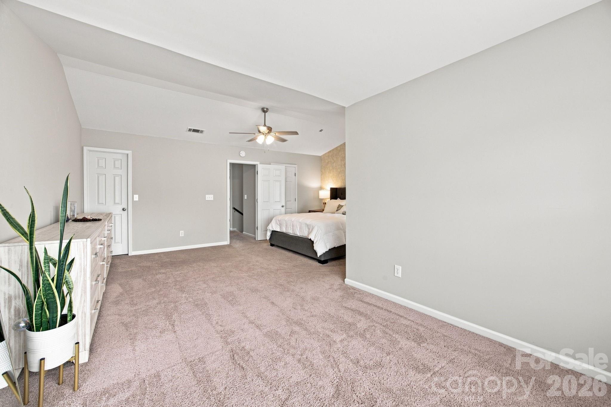 2031 Cambridge Beltway Drive — Charlotte