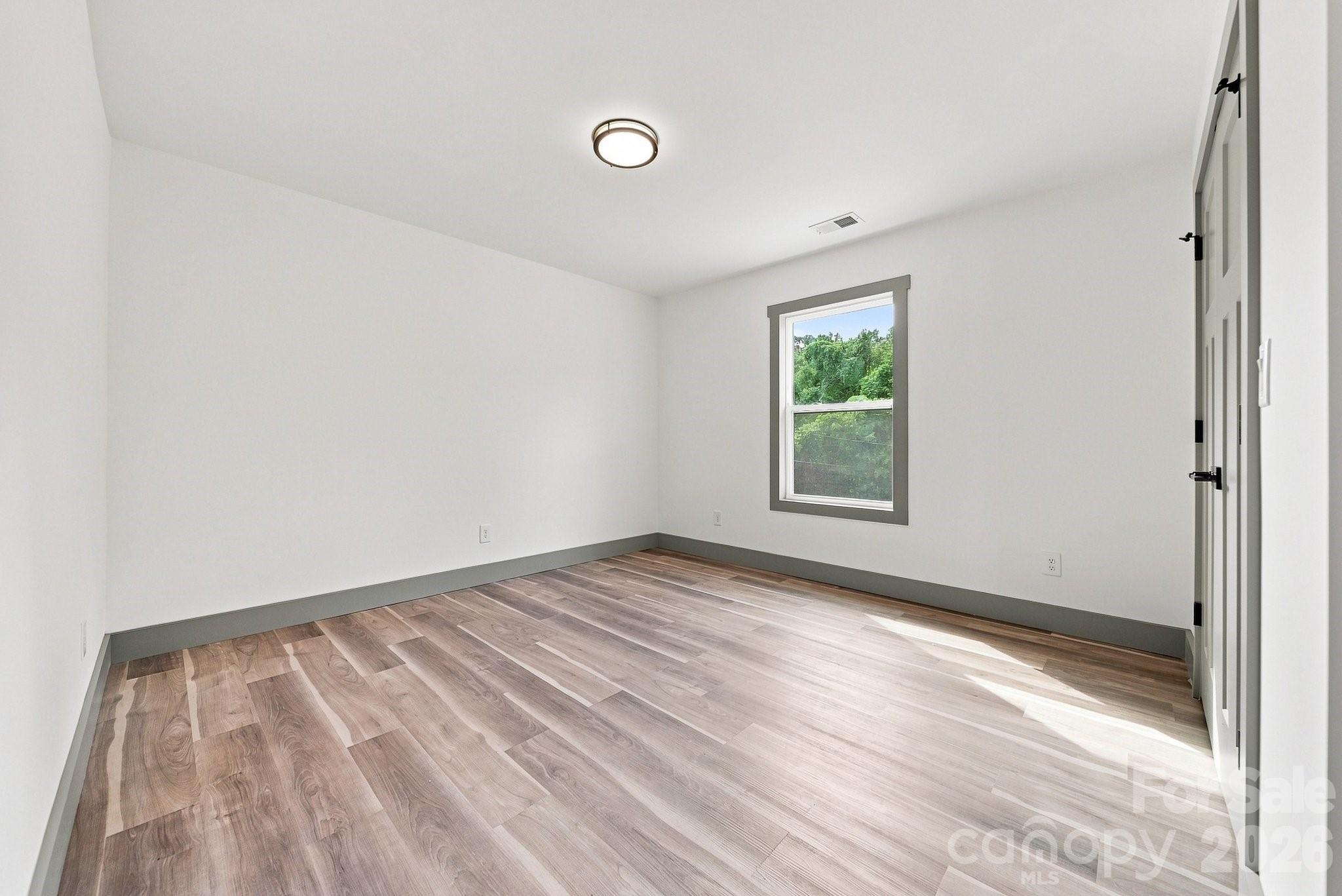 2949 Link Drive — Granite Falls