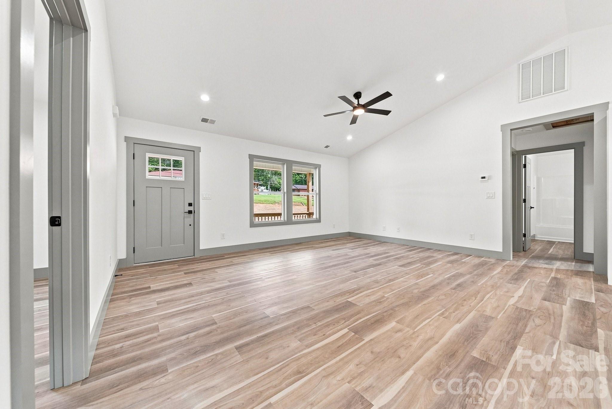 2949 Link Drive — Granite Falls