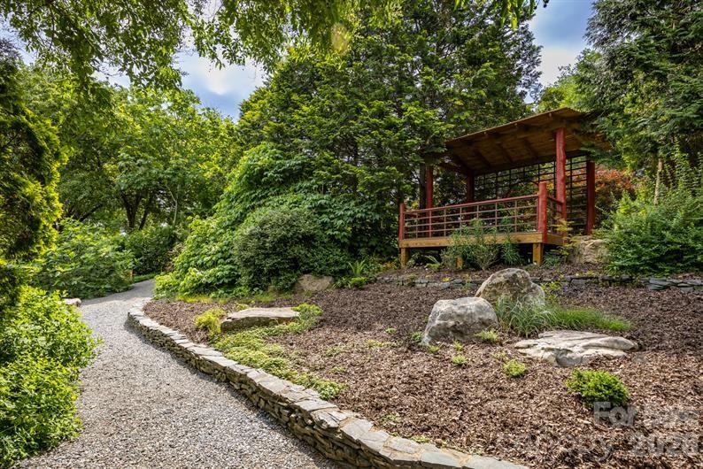 4146 Vallhorn Lane — Charlotte