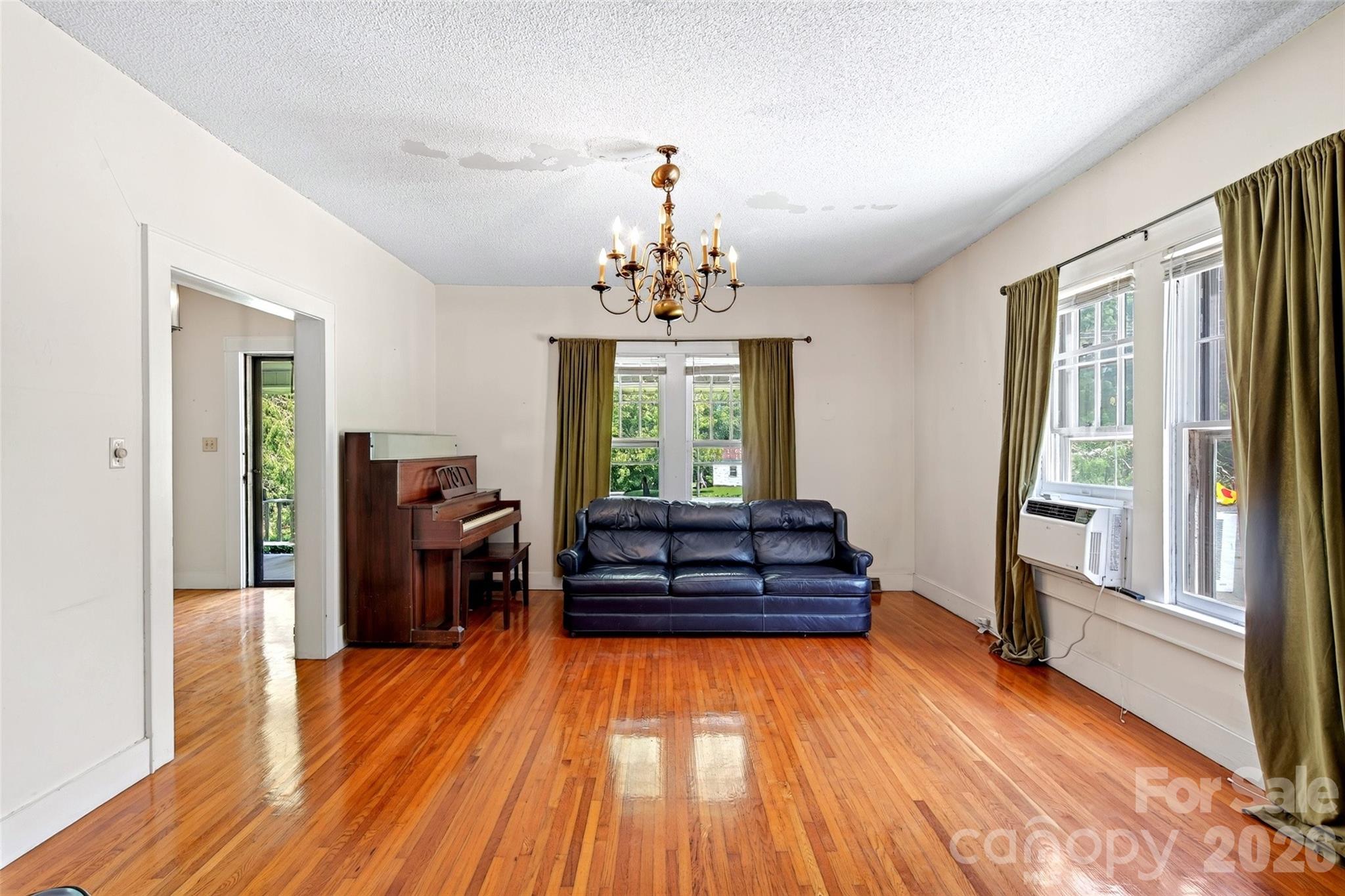 96 Huntsville Road — Marion