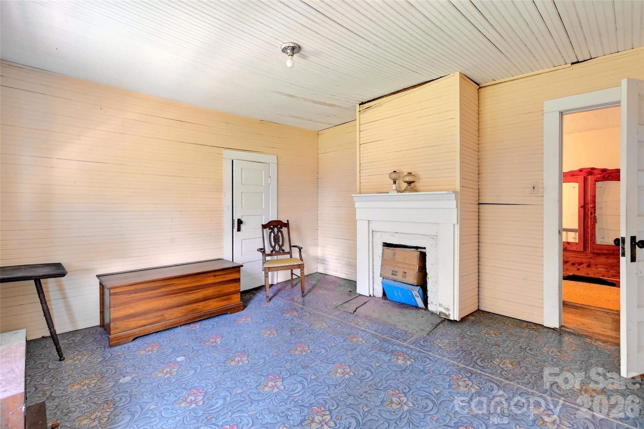 96 Huntsville Road — Marion
