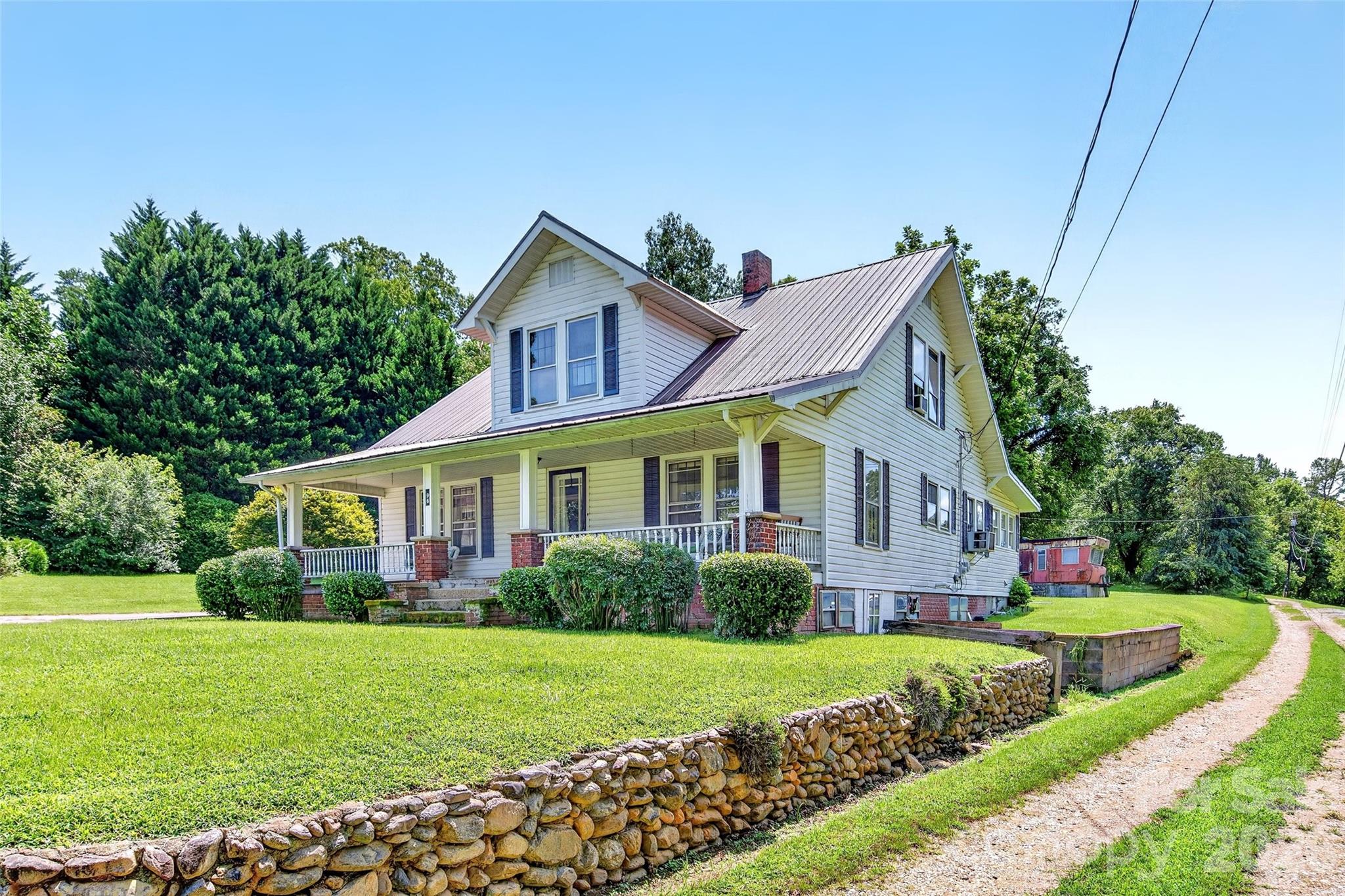 96 Huntsville Road — Marion