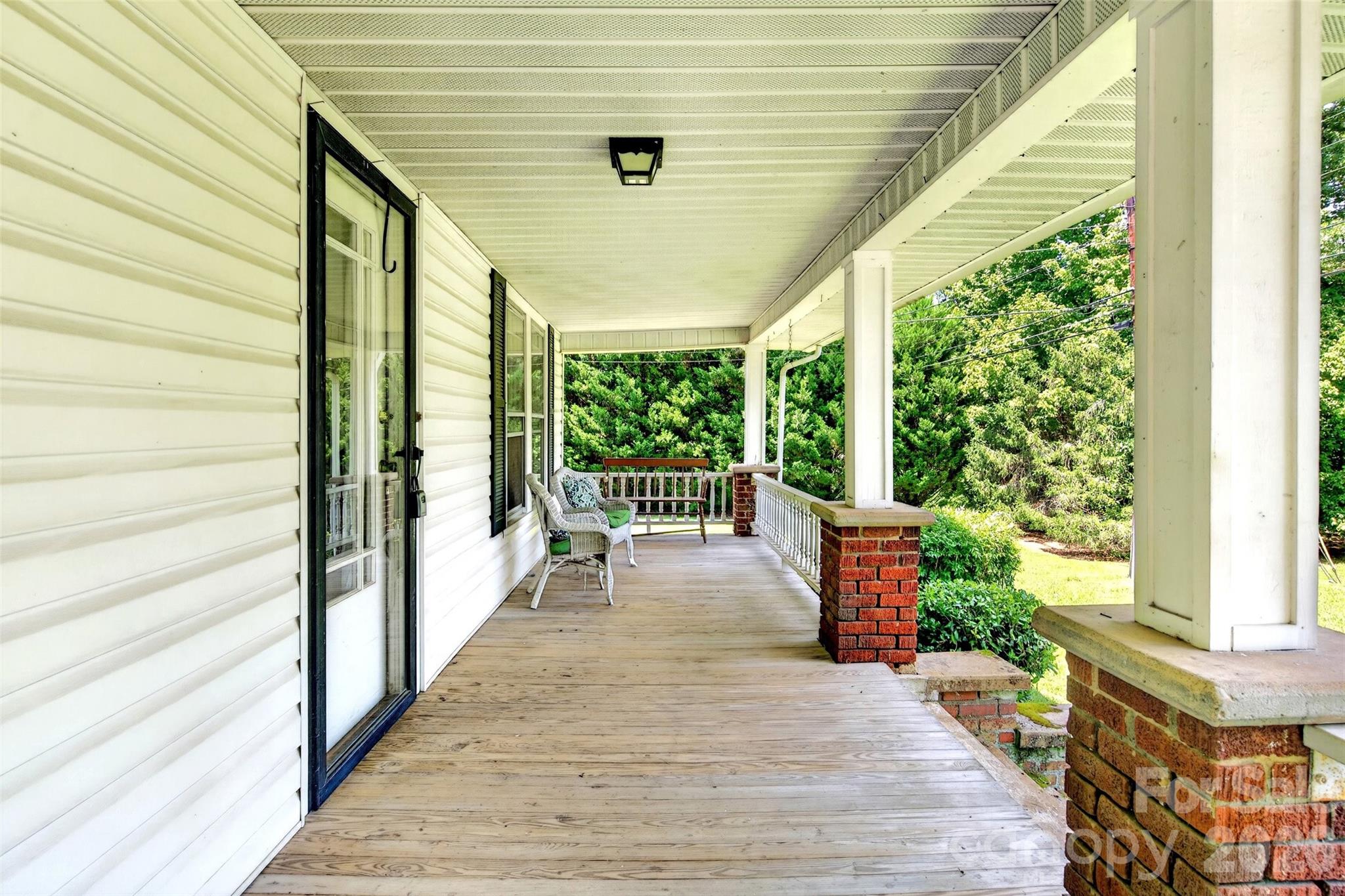 96 Huntsville Road — Marion