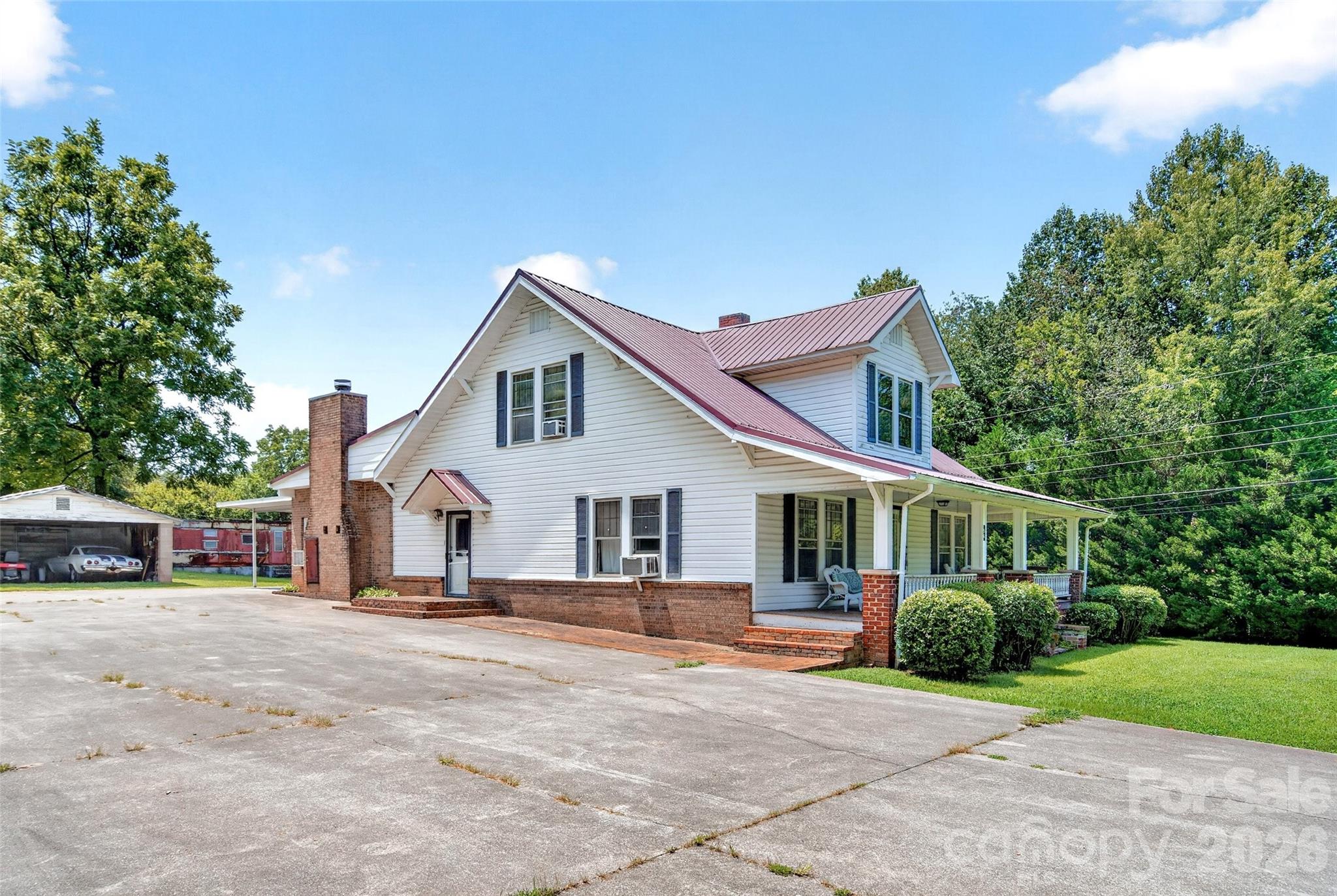 96 Huntsville Road — Marion