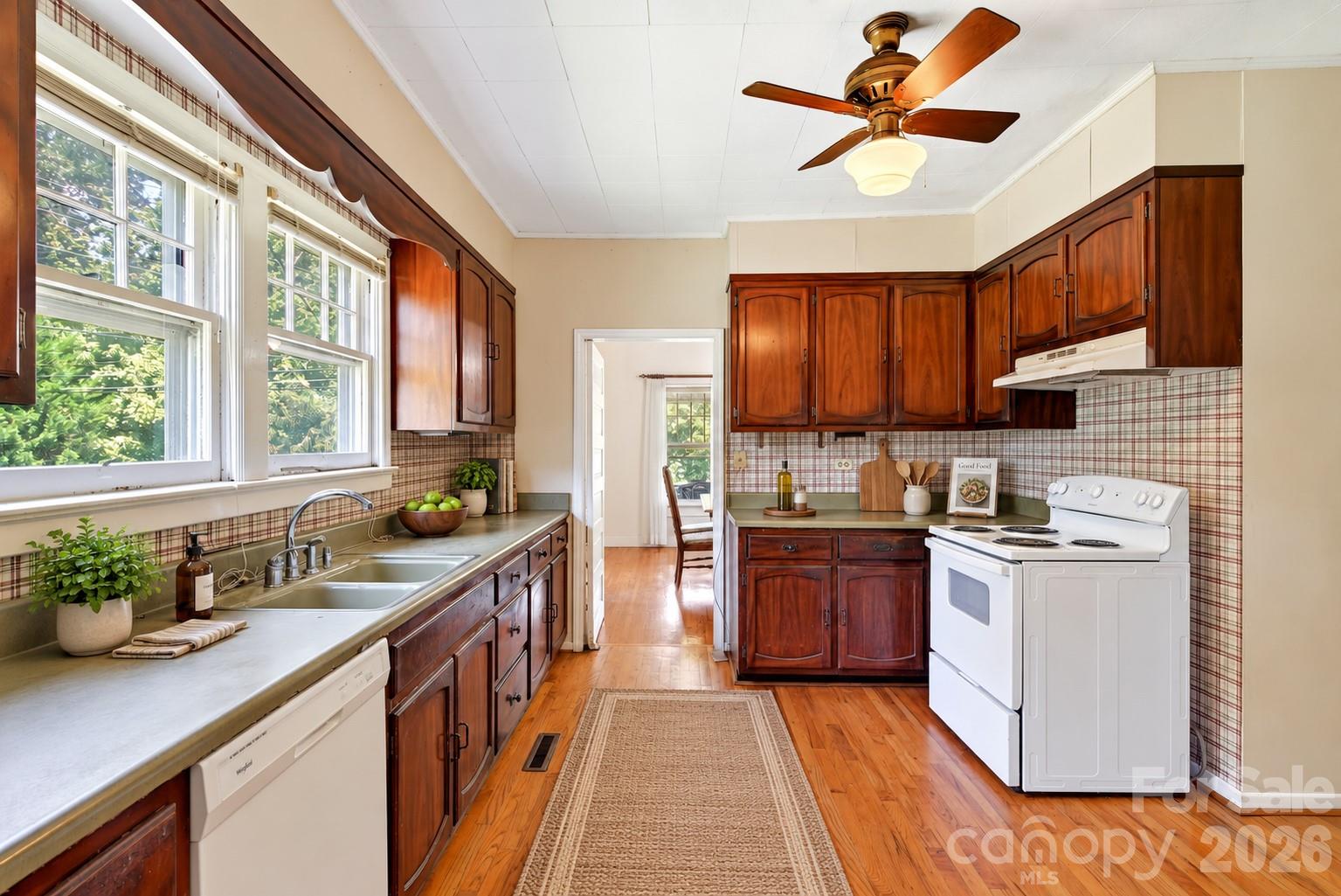 96 Huntsville Road — Marion
