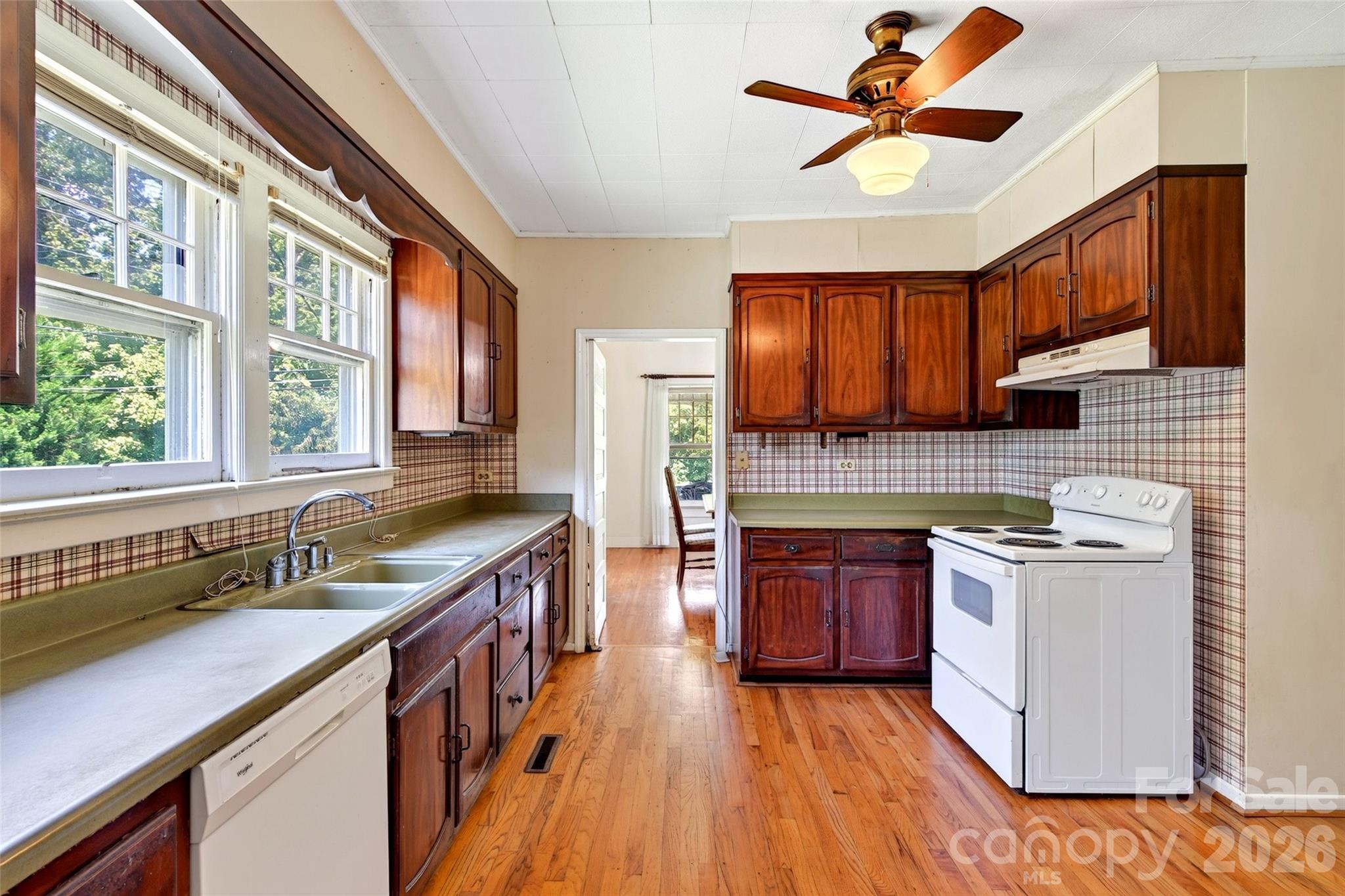 96 Huntsville Road — Marion