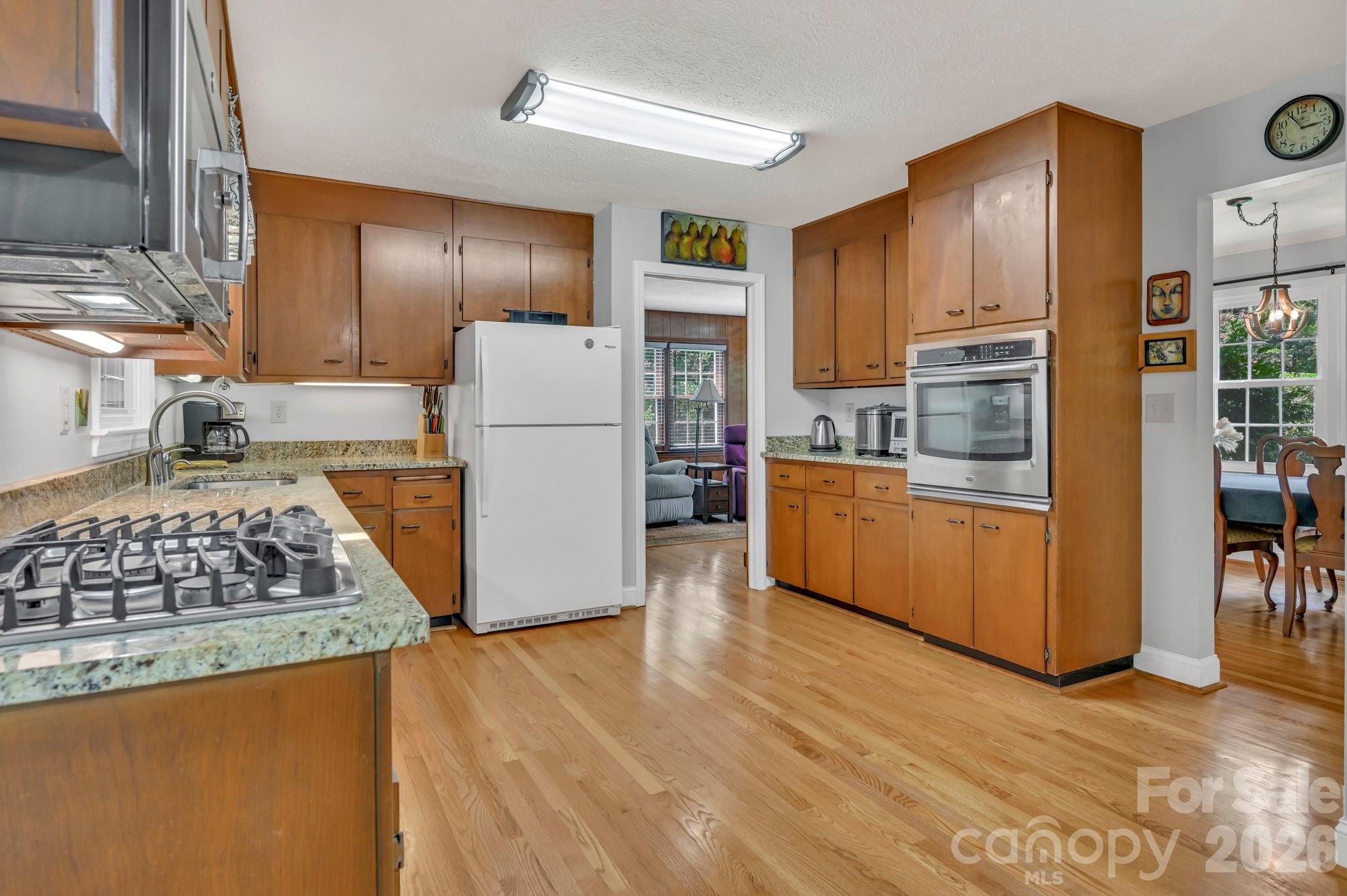 307 Woodland Trail — Laurel Park