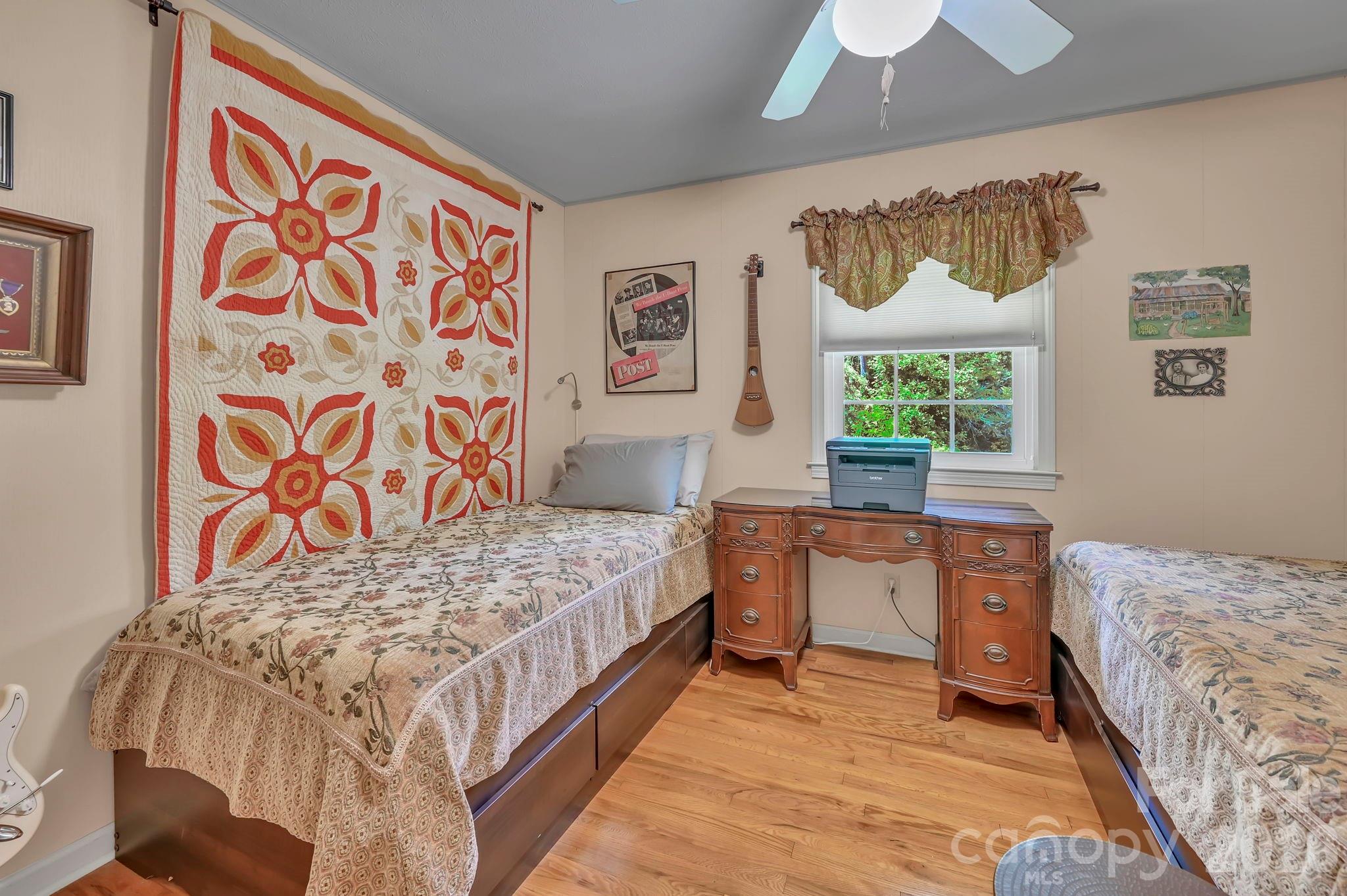 307 Woodland Trail — Laurel Park
