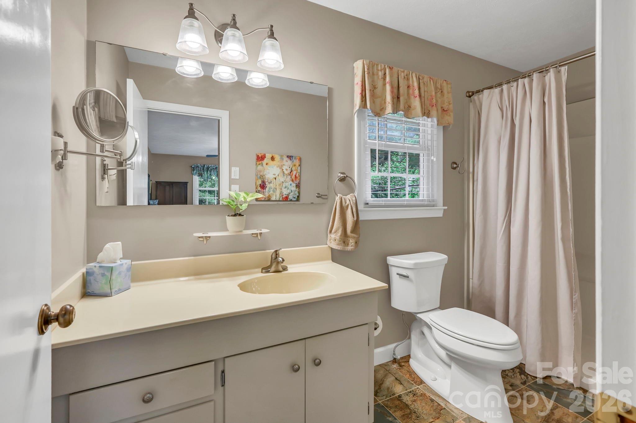 307 Woodland Trail — Laurel Park