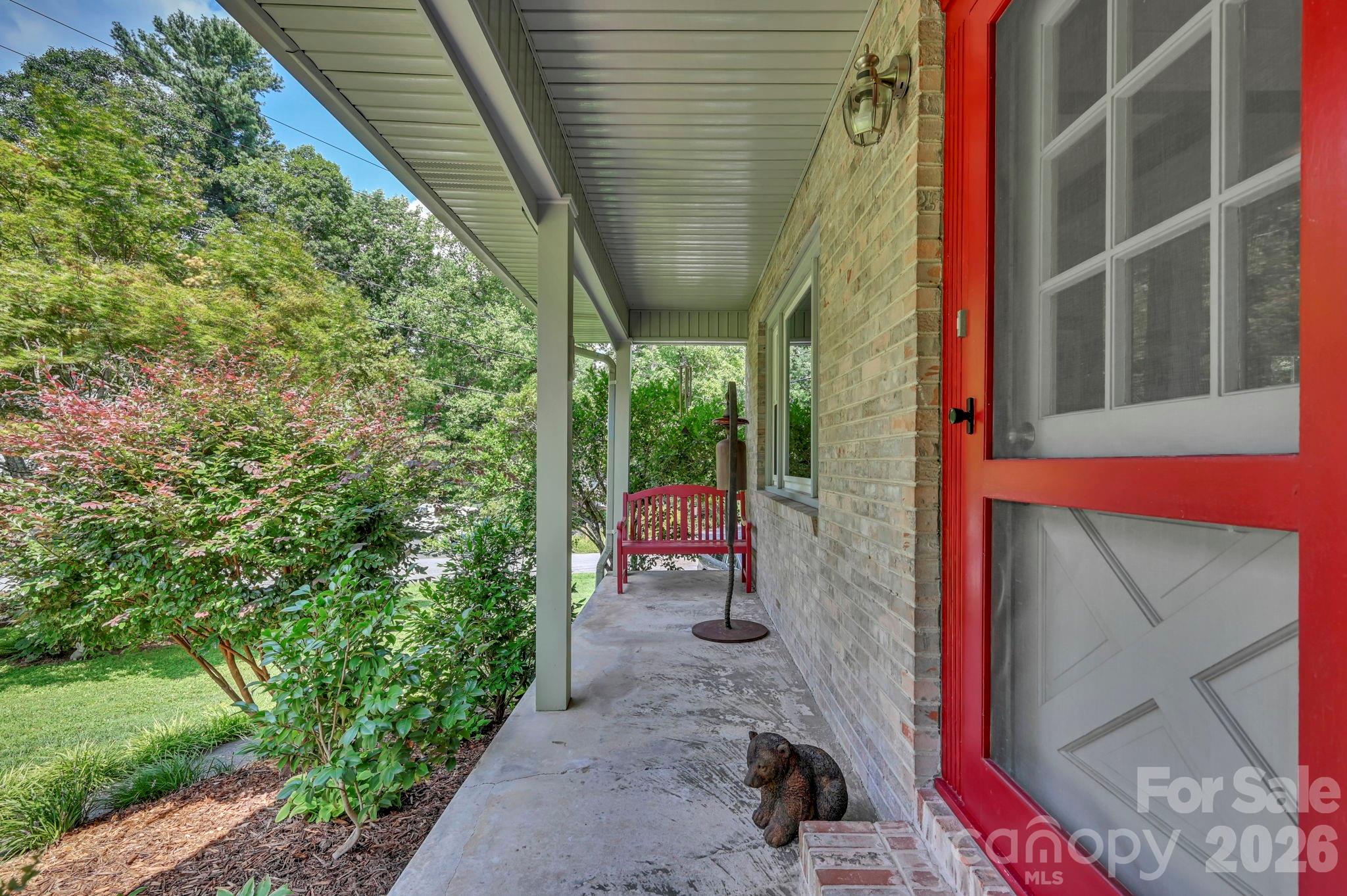 307 Woodland Trail — Laurel Park