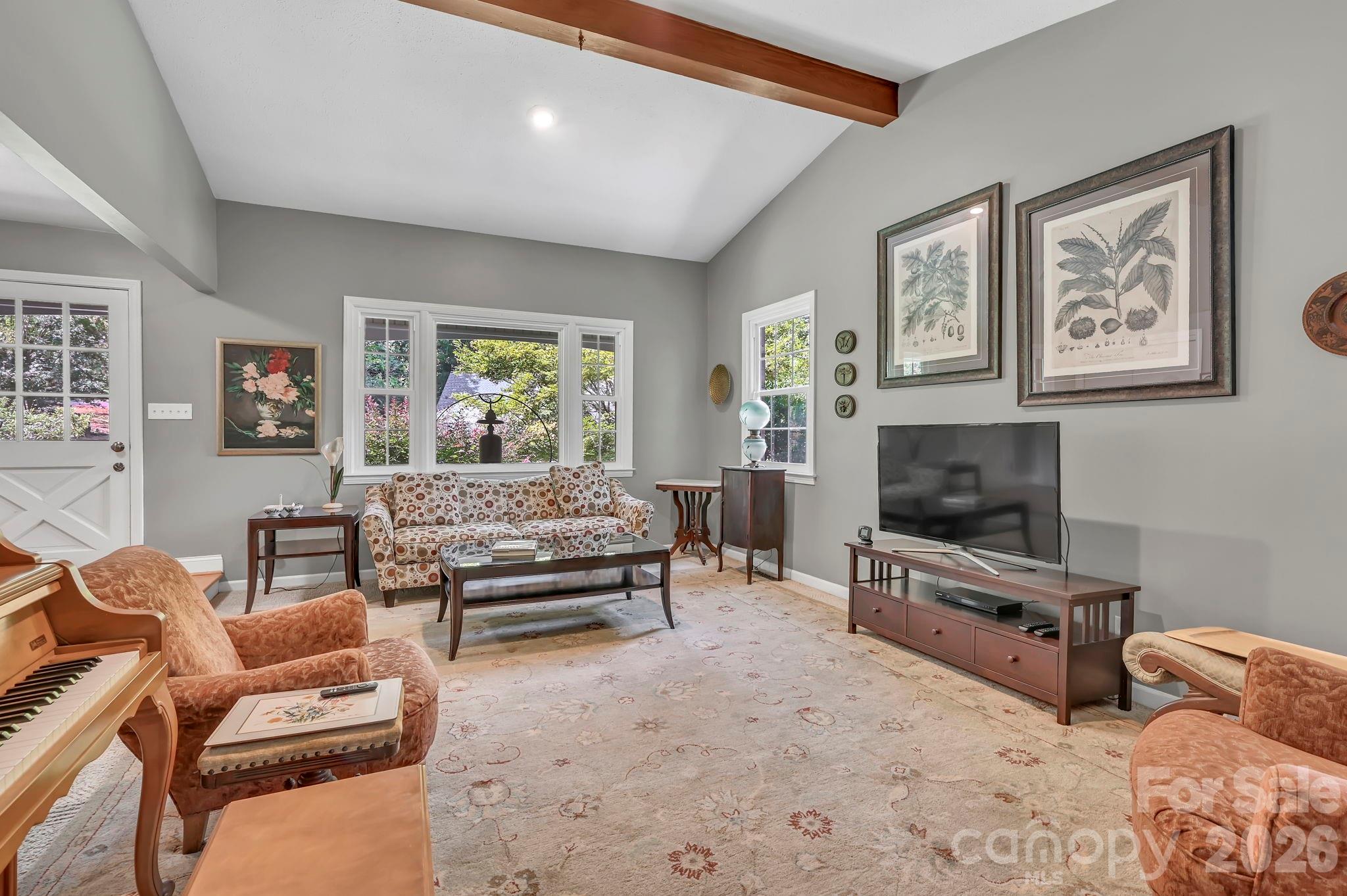 307 Woodland Trail — Laurel Park