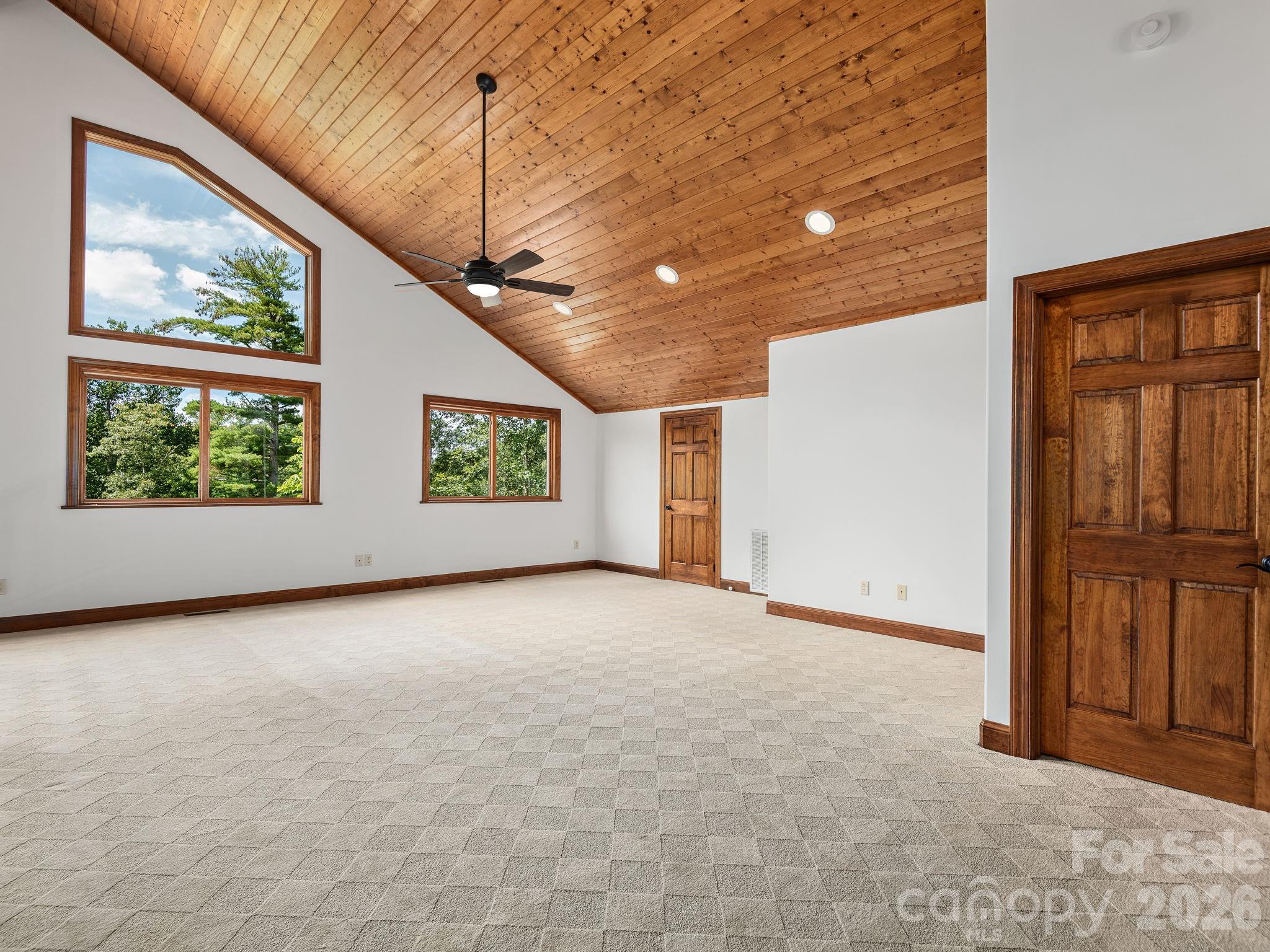 248 Wisdom Cove Road — Flat Rock