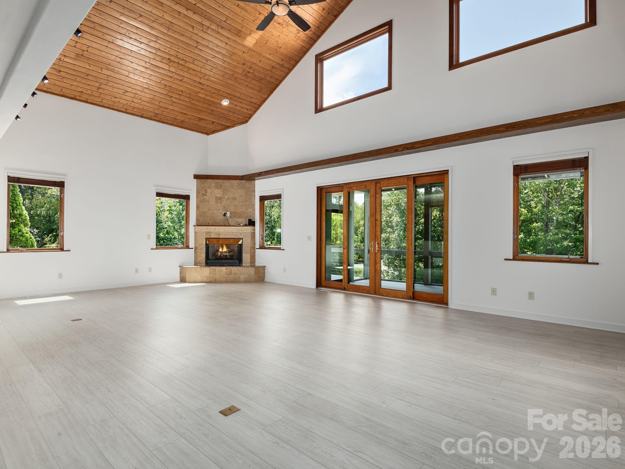 248 Wisdom Cove Road — Flat Rock