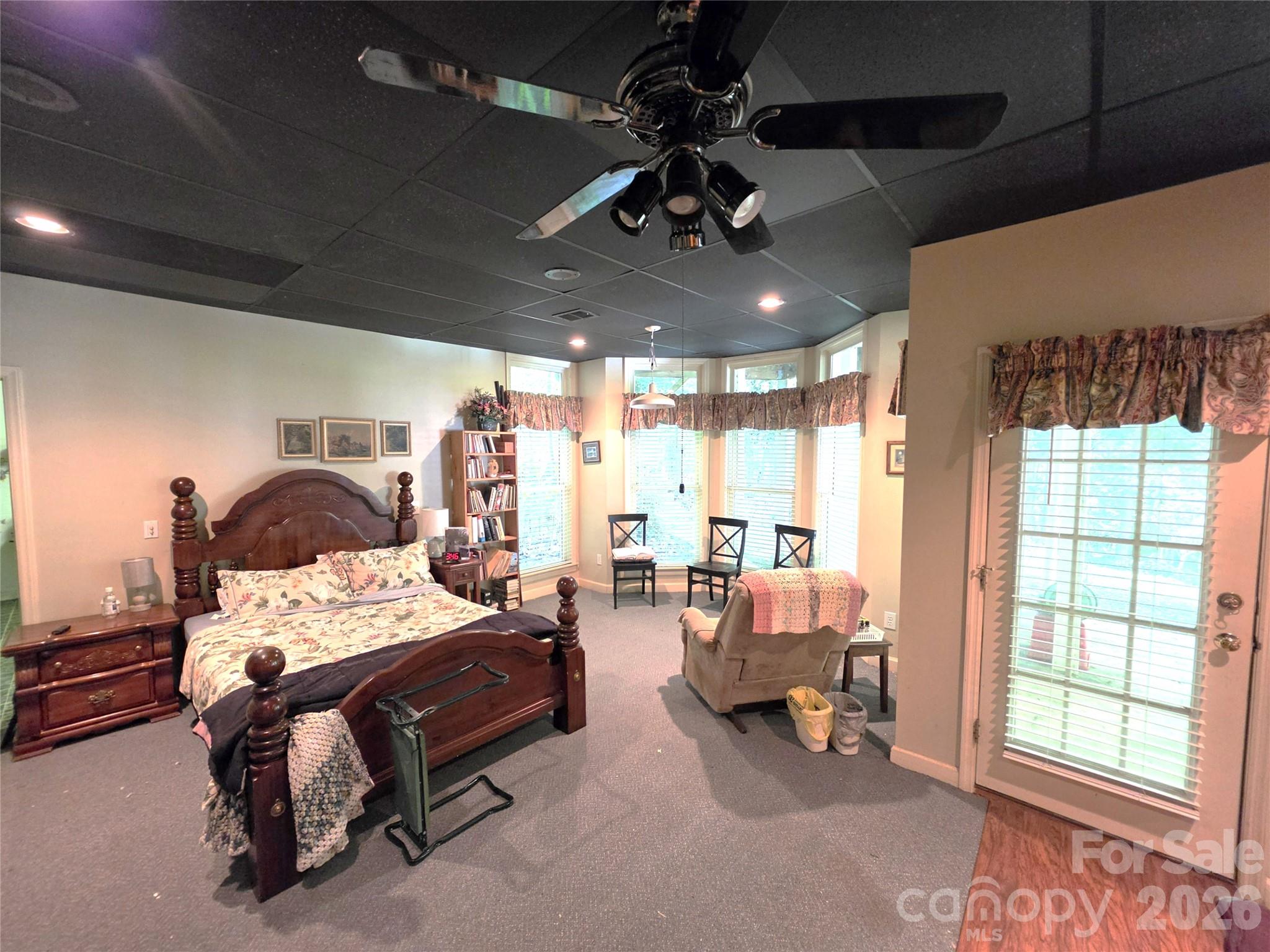 4721 Kuykendall Road — Charlotte