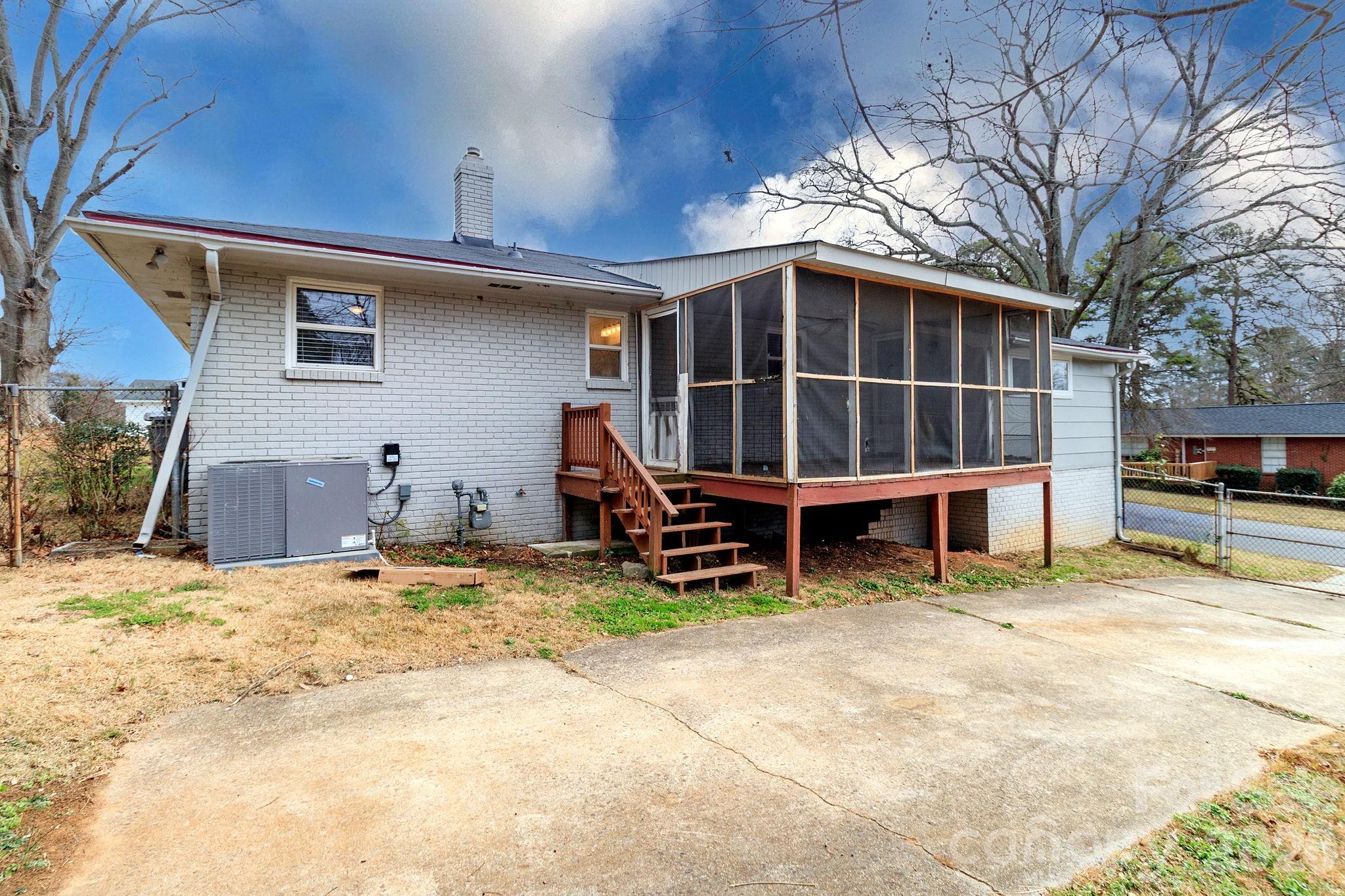 1701 Irma Street — Charlotte